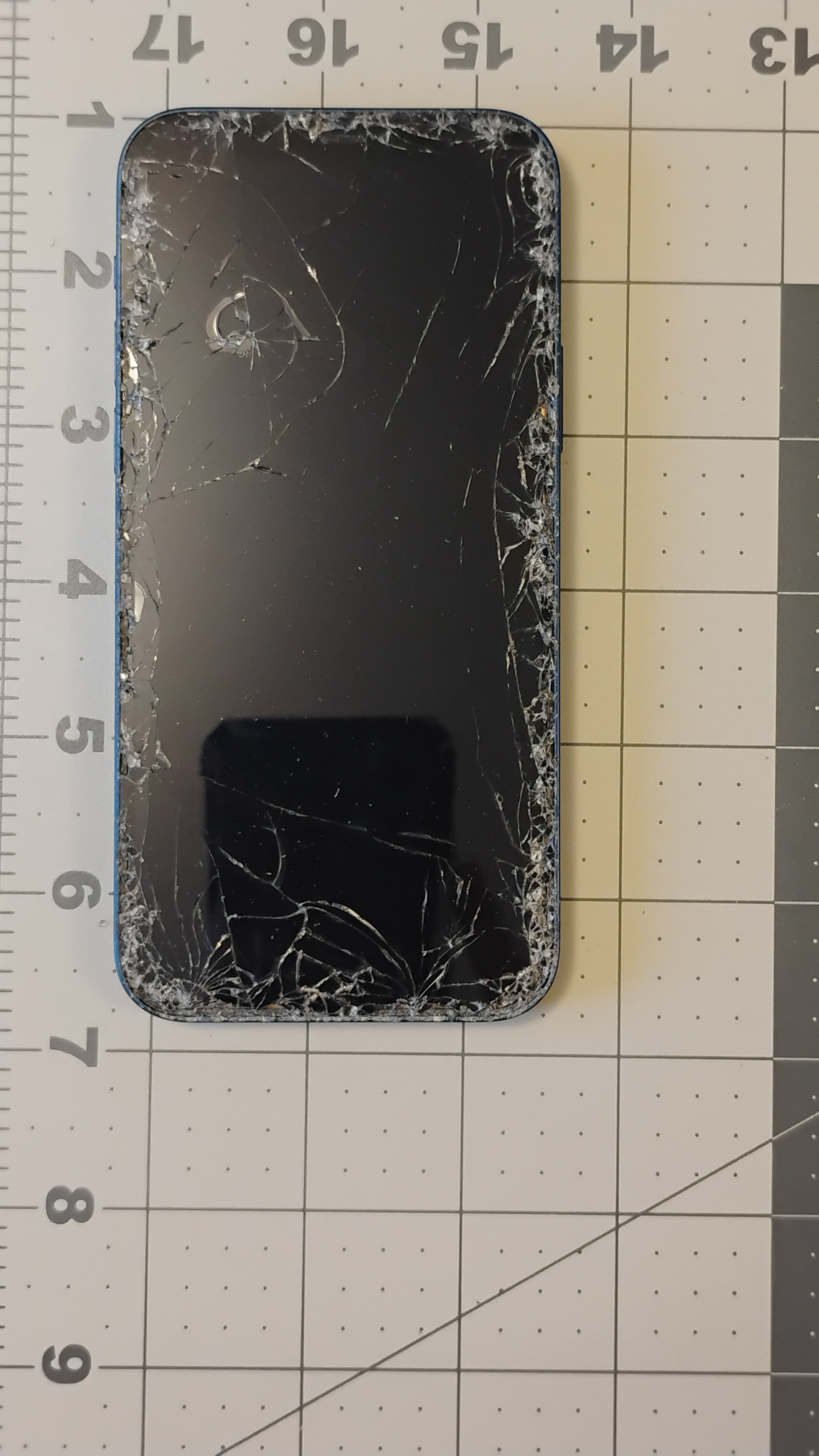 Old Damaged iPhone for Parts- AS IS, Untested - photo 2