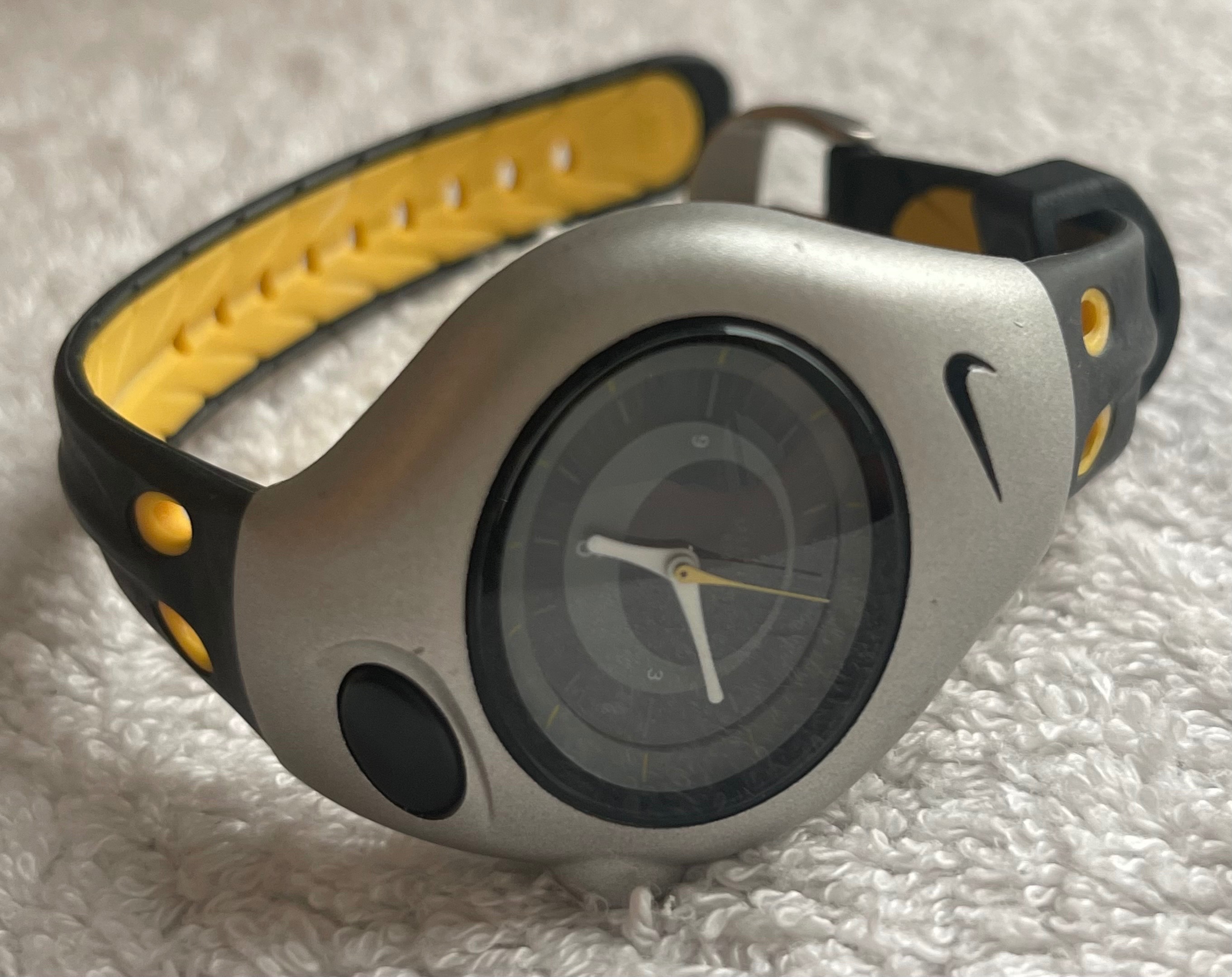 Vintage 2002 Nike Triax Analog Watch – Yellow/Black