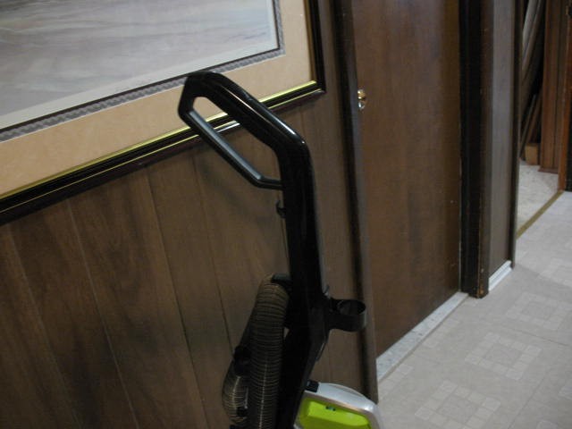 BISSELL Power Groom Swivel Pet Vacuum Cleaner - photo 5