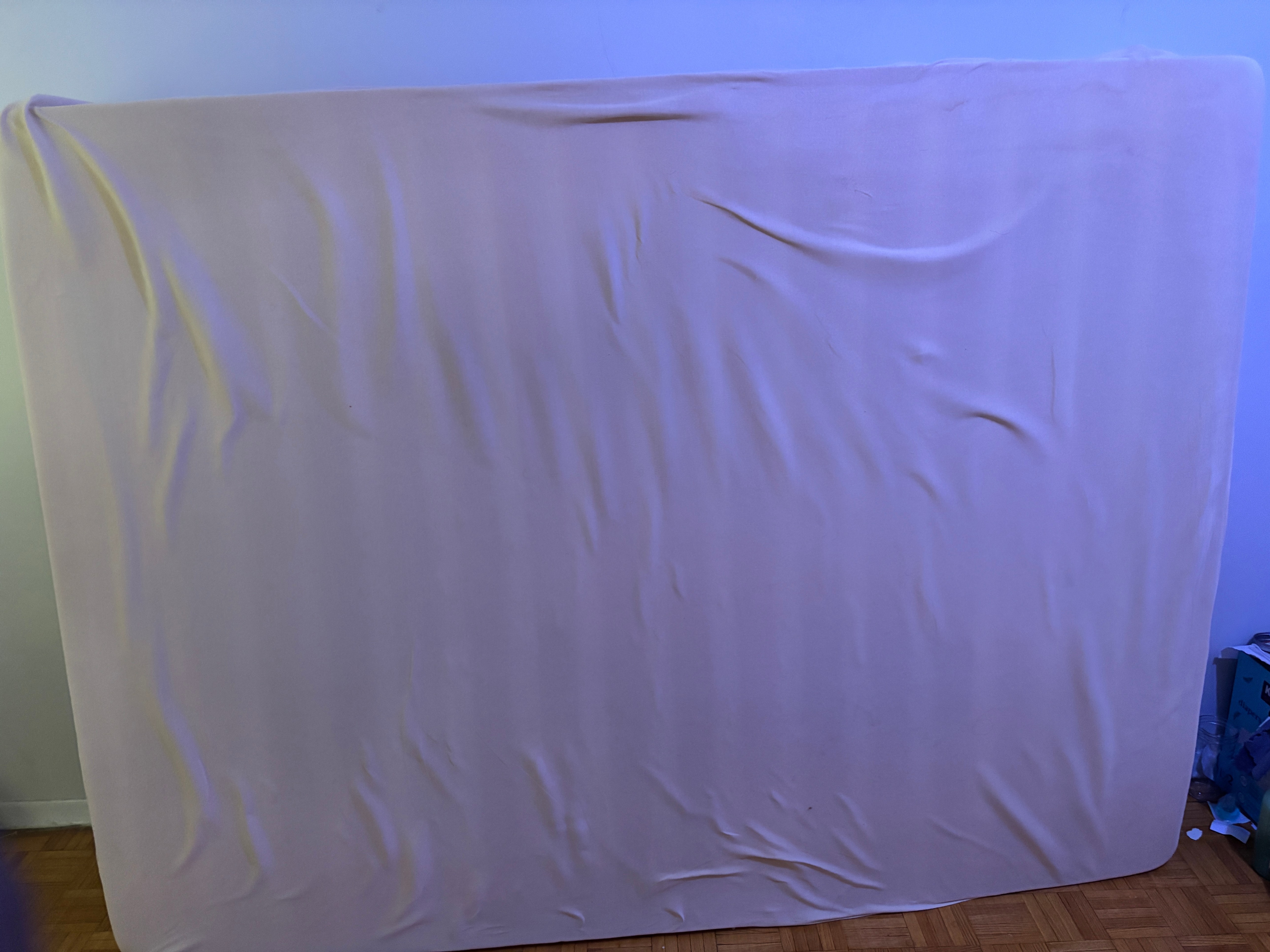 Queen bed/ mattress - photo 2