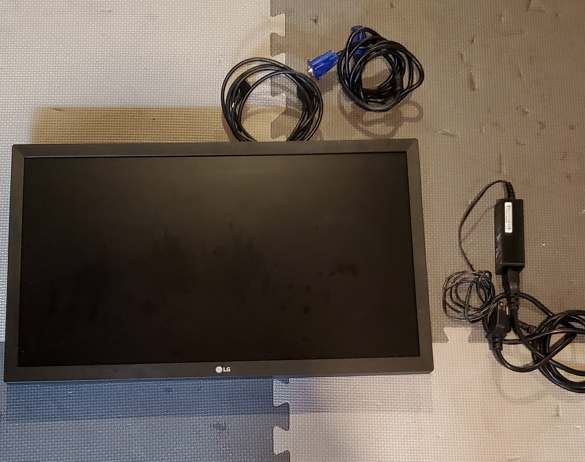 Dual display monitors w/ desk mount stands - photo 2