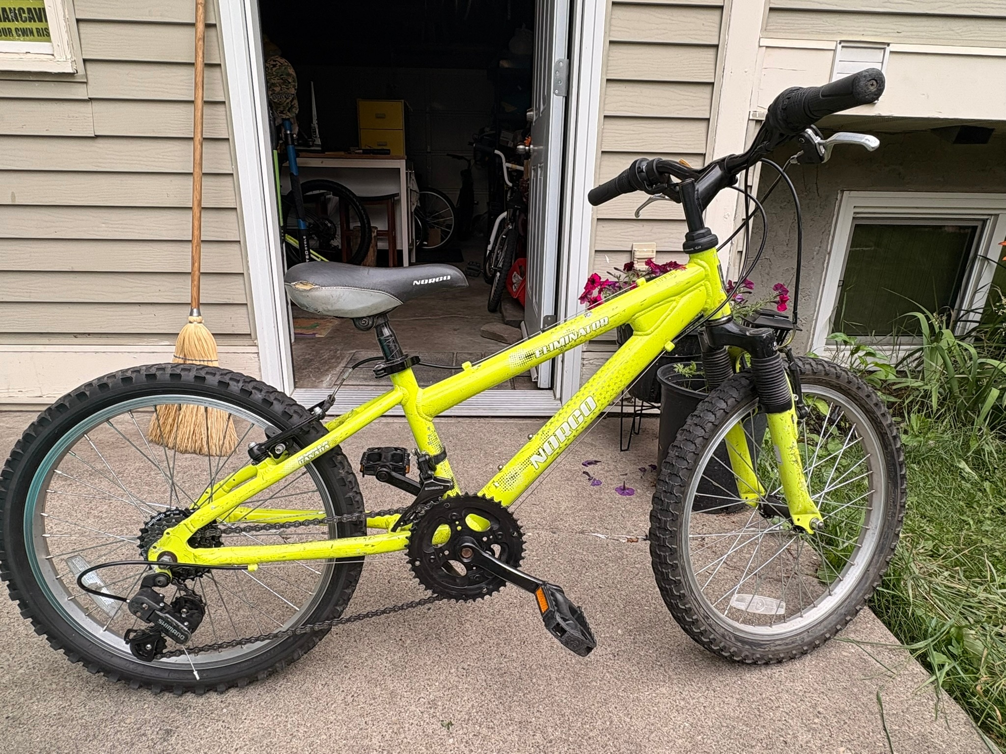 Norco Eliminator Kids Mountain Bike - photo 2