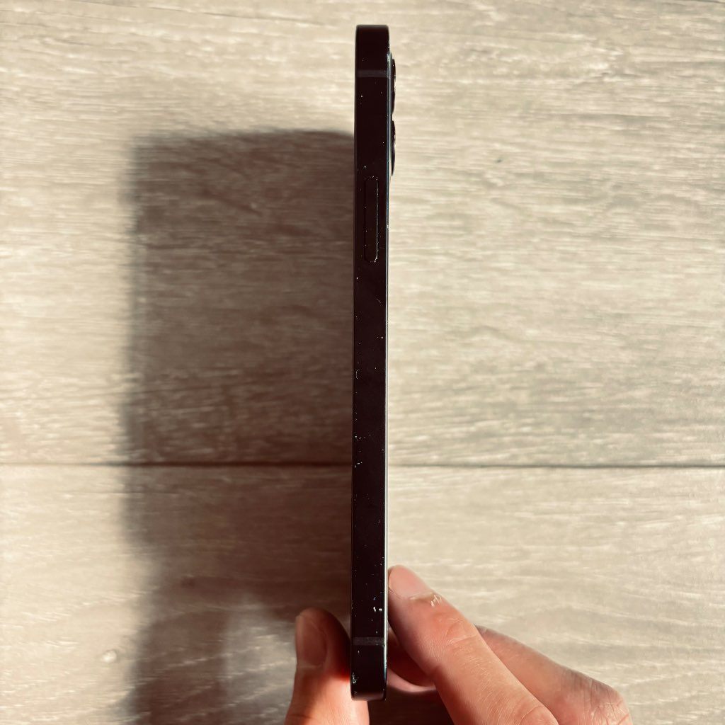 iPhone 12 - photo 5