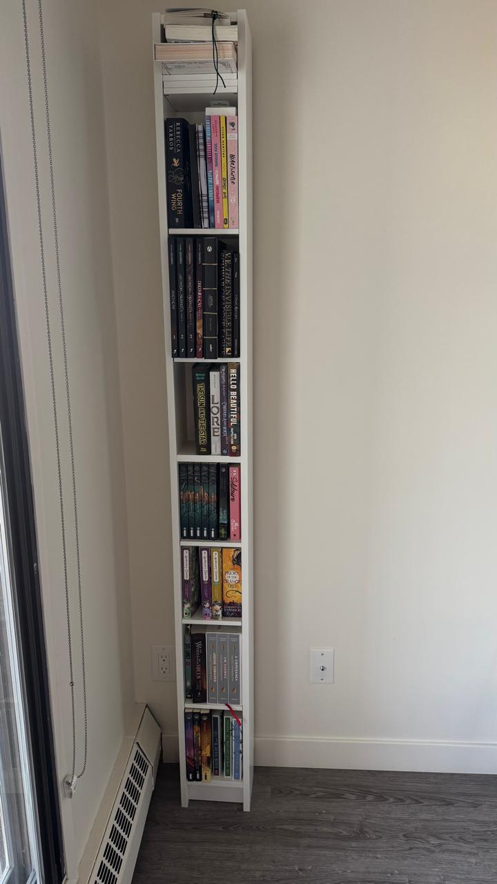 10 Ajustable shelves - White Tall Bookshelf