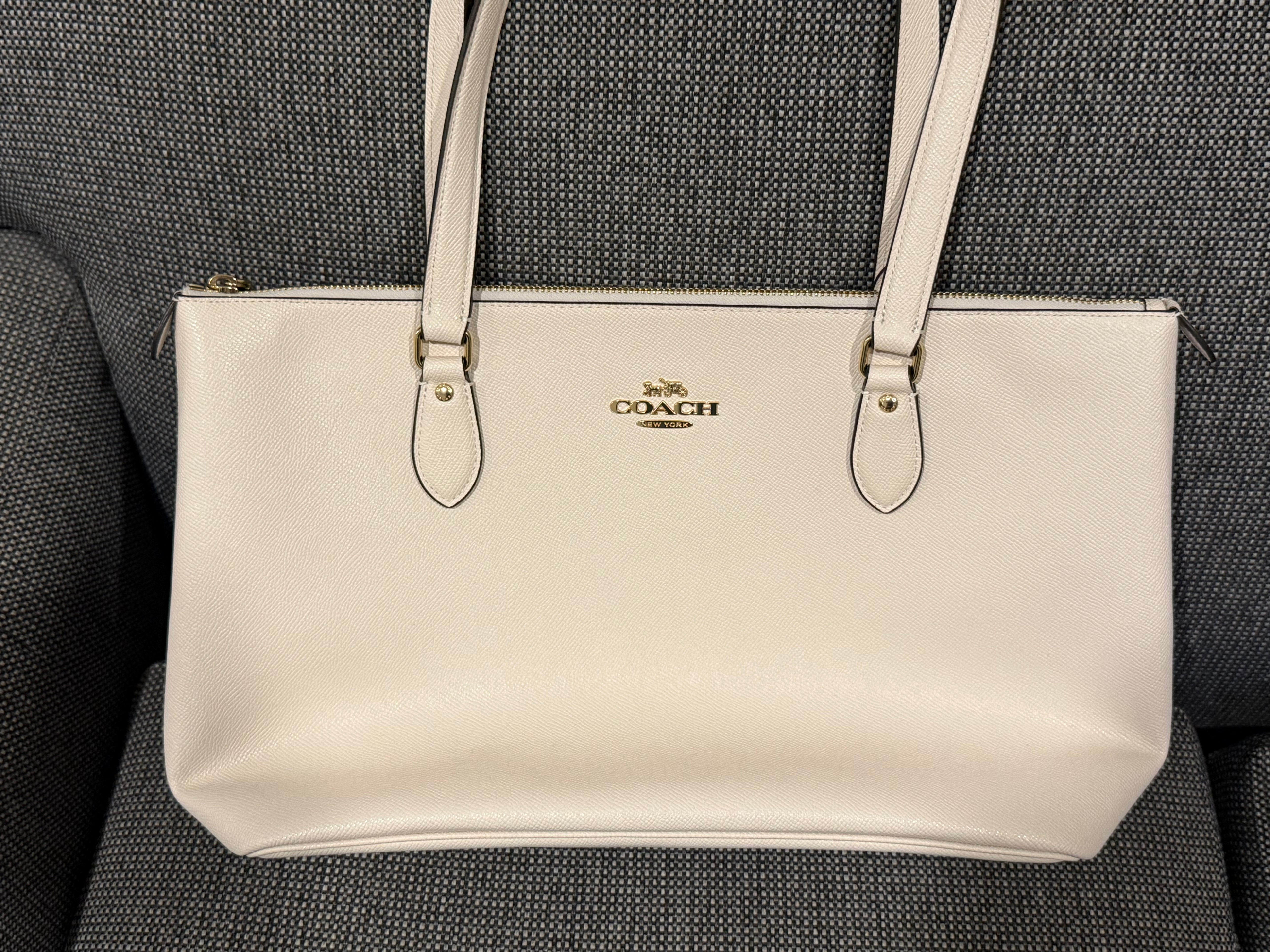 Coach Gallery Tote Bag – Chalk Leather – Excellent Condition