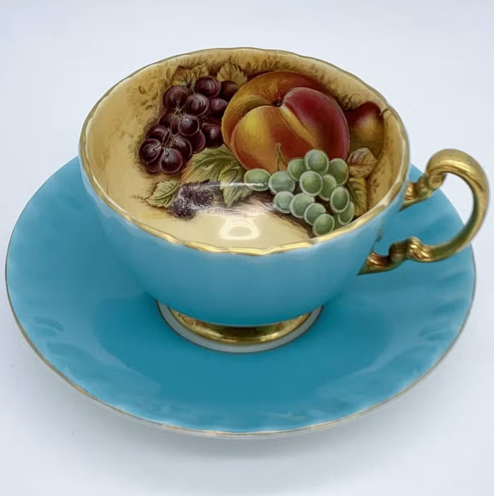 Vintage Aynsley "Orchard Fruit" Teacup & Saucer Collection - photo 4