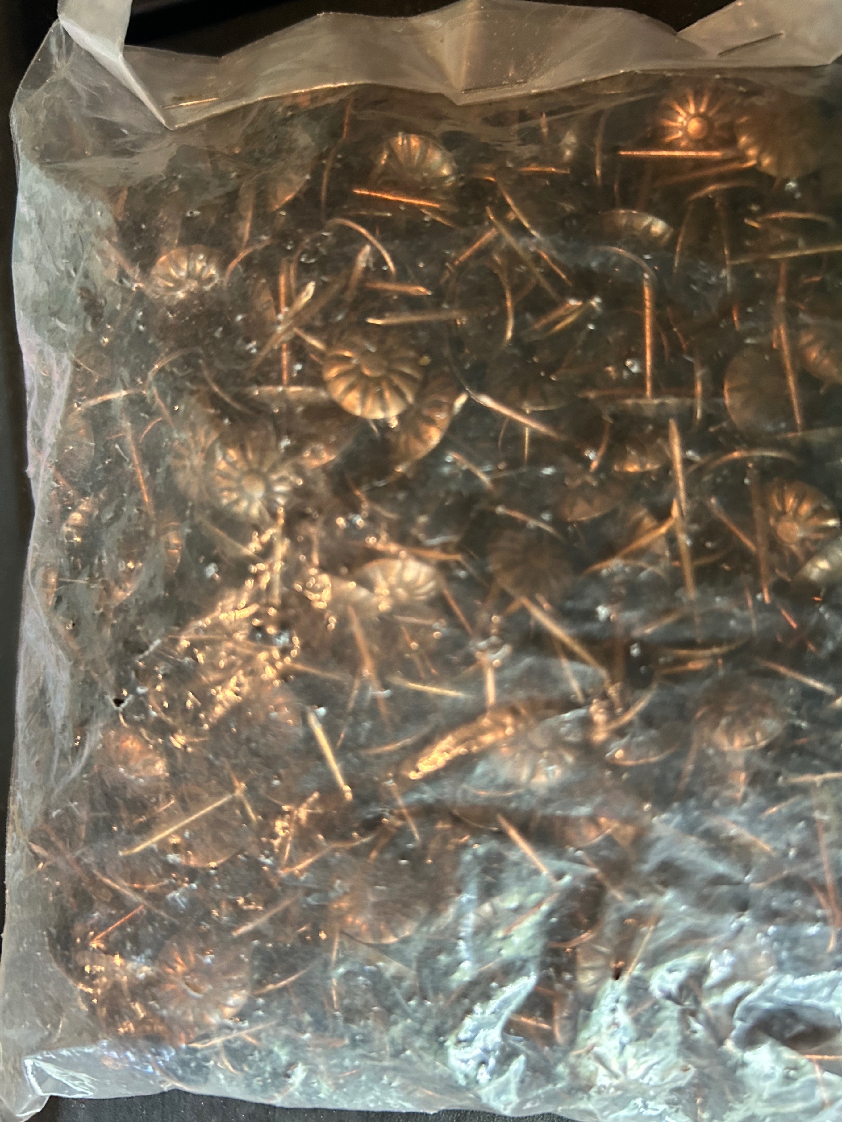 100 Bronze Metal Furniture Tacks - photo 2