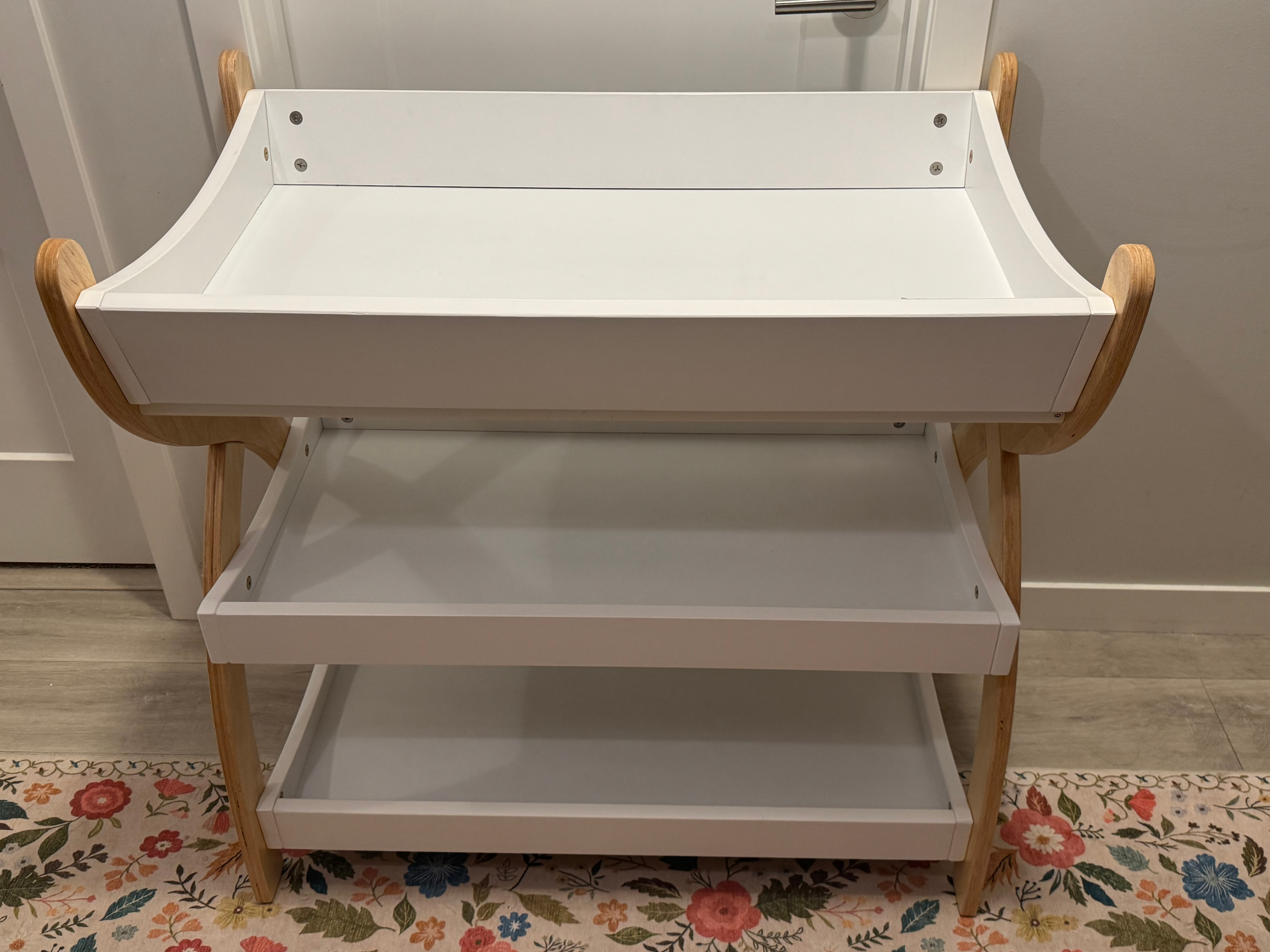 Baby Changing Table by Comfy Cubs - Munchkin Mat w/ covers