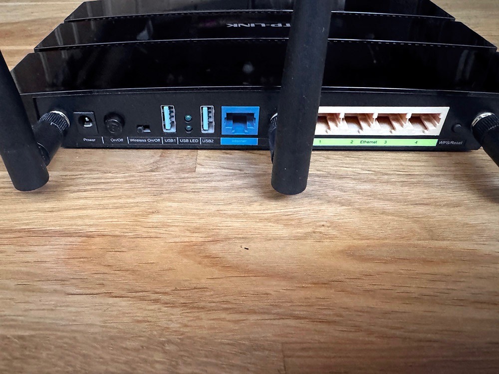 Used TP-Link Archer C7 AC1750 Wireless Dual Band Gigabit Router - photo 5