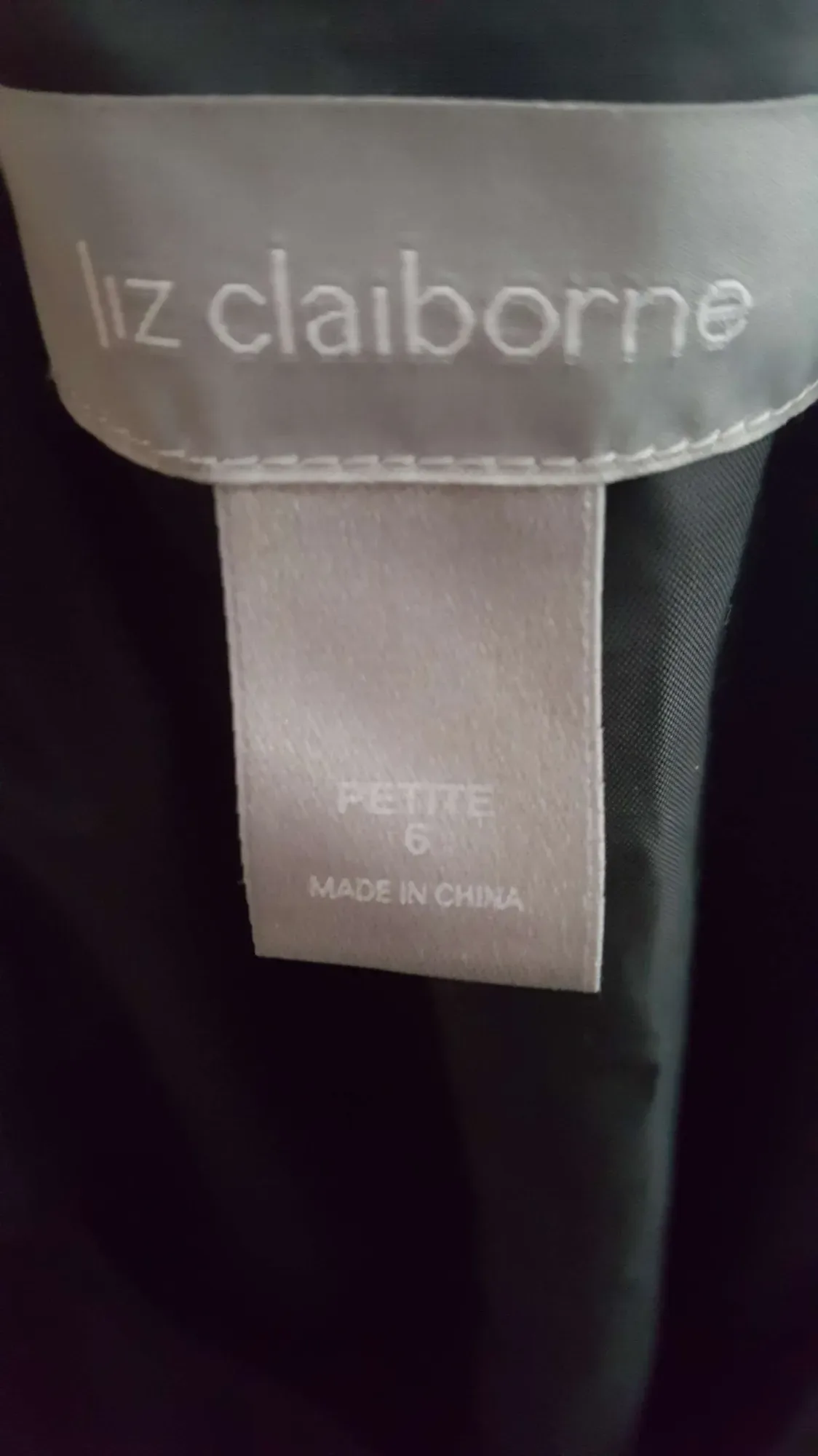 Black Sleeveless Dress, Missing Buttons - Liz Claiborne (Size... - photo 4
