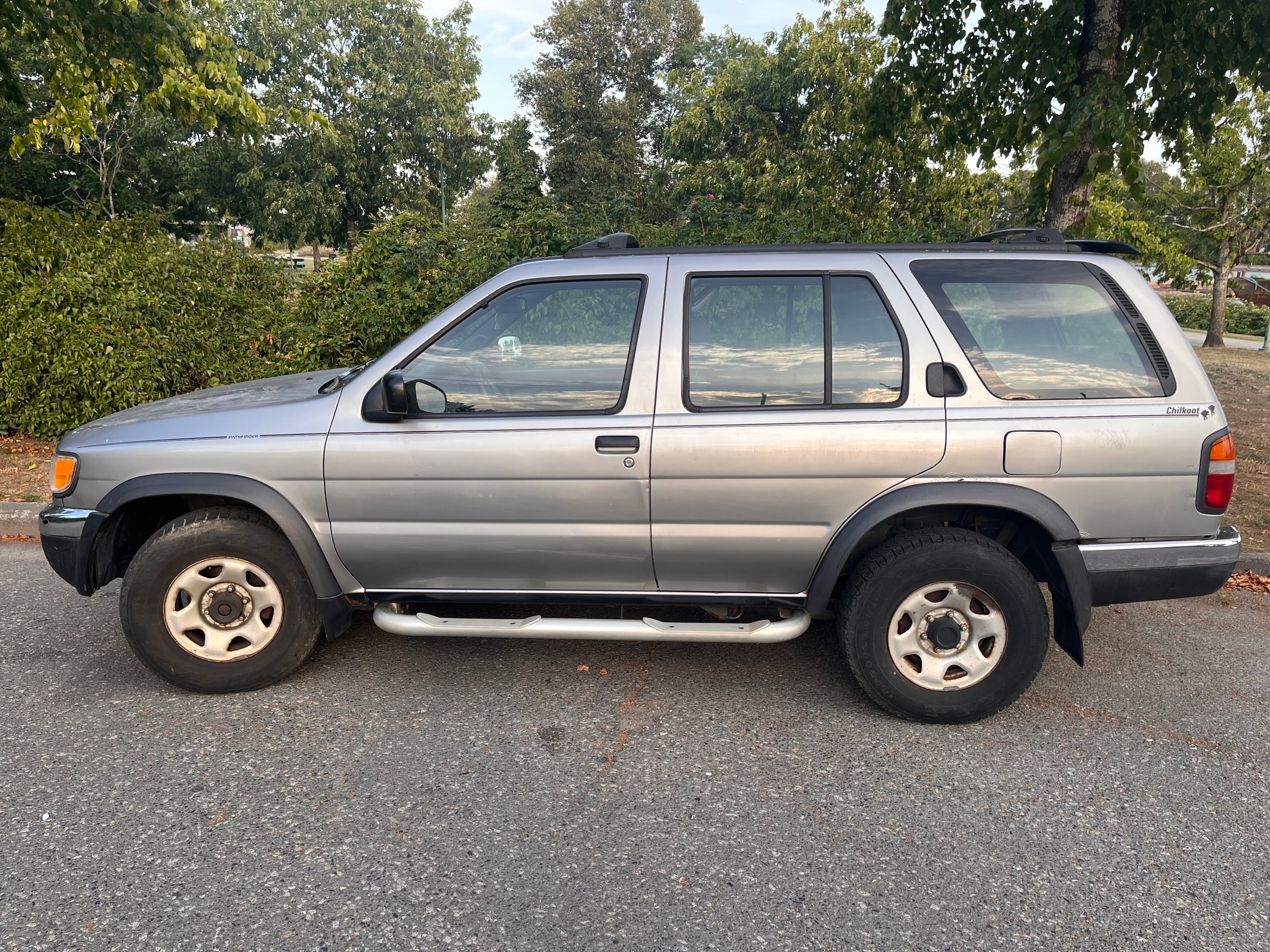 1998 Nissan Pathfinder with Manual Transmission