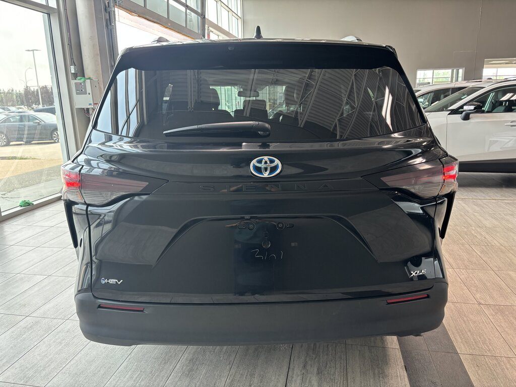 2025 Toyota Sienna - photo 4