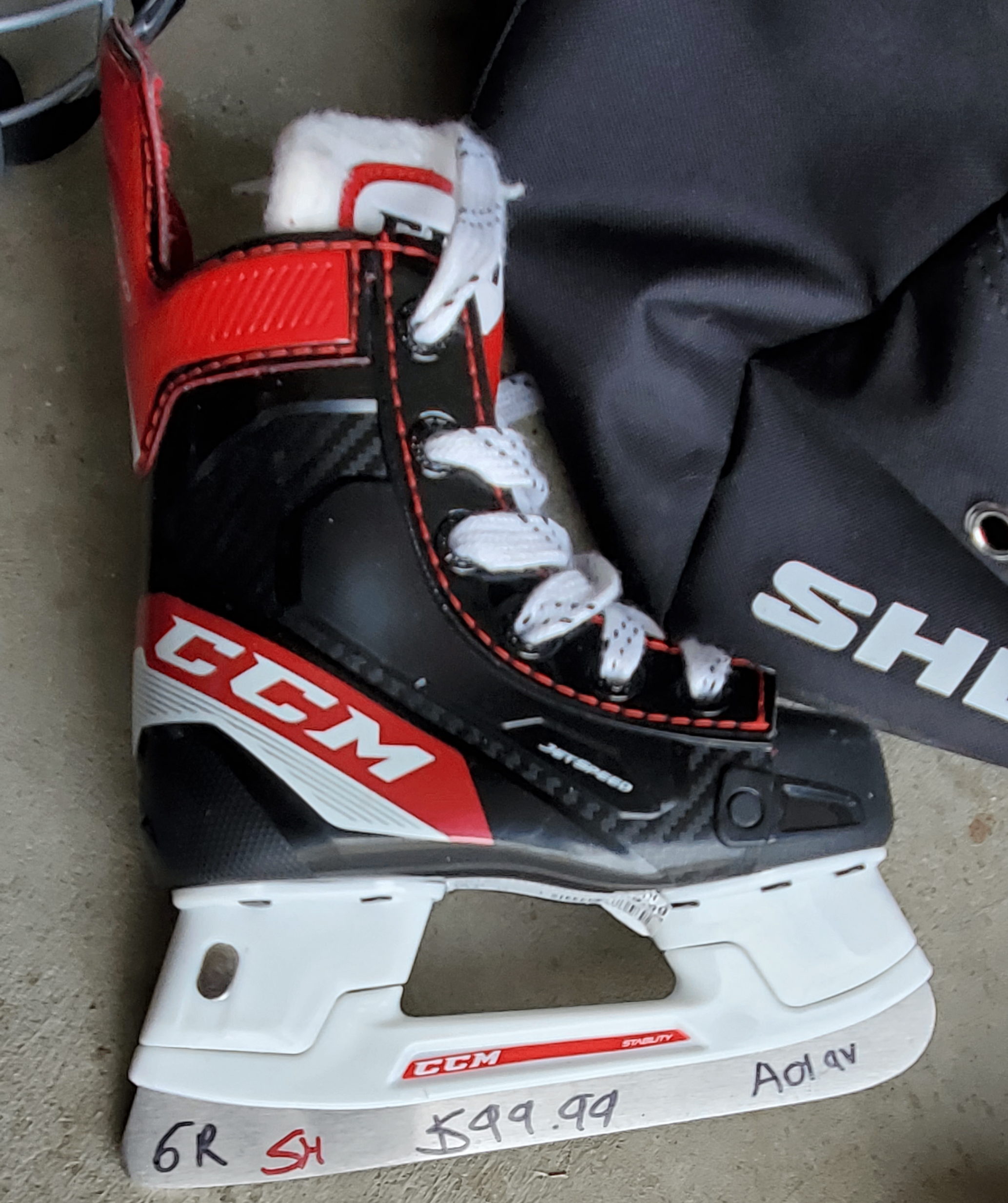 Kids hockey gear - photo 2