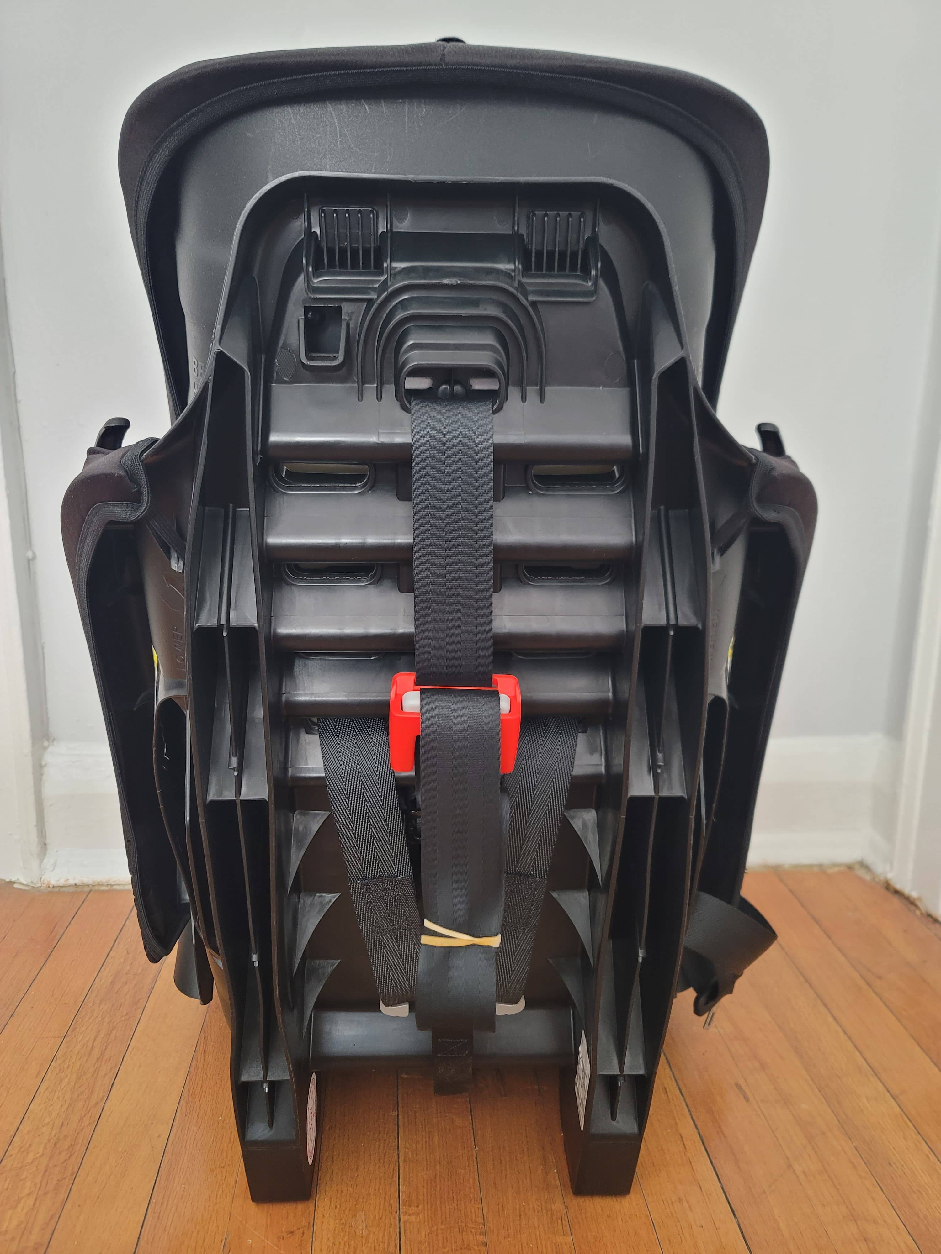 Evenflo Maestro Sport 2-in-1 Car Seat - photo 3