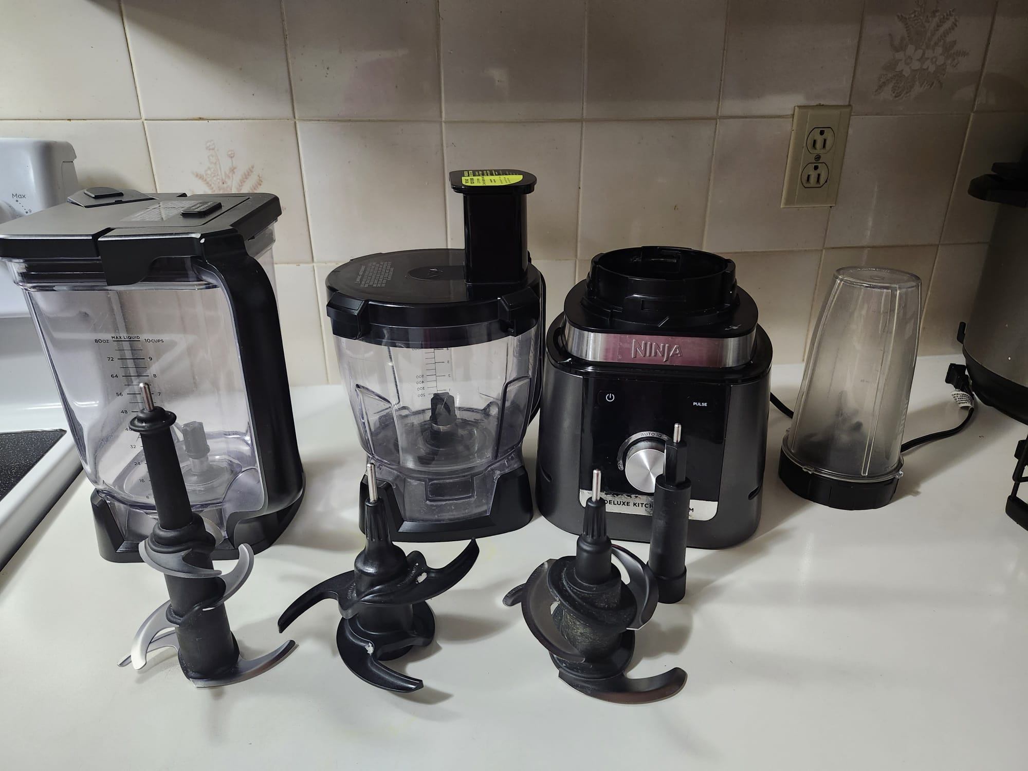 Moving Sale - Ninja Blender with Accessories