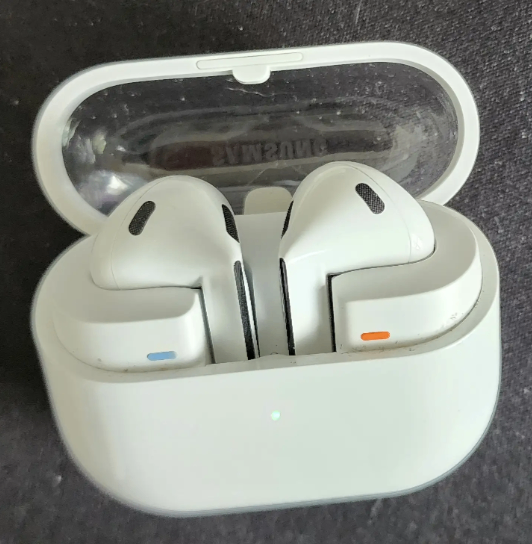Samsung Galaxy Buds 3 Wireless Earbuds - photo 2