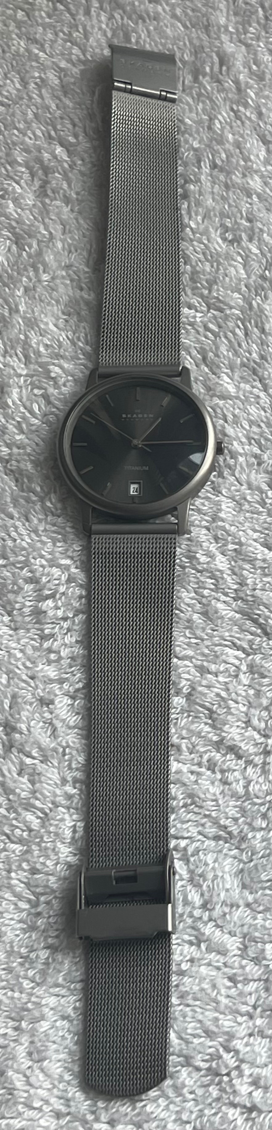 Vintage Skagen Titanium Mesh Watch – Running (Mint Condition) - photo 4