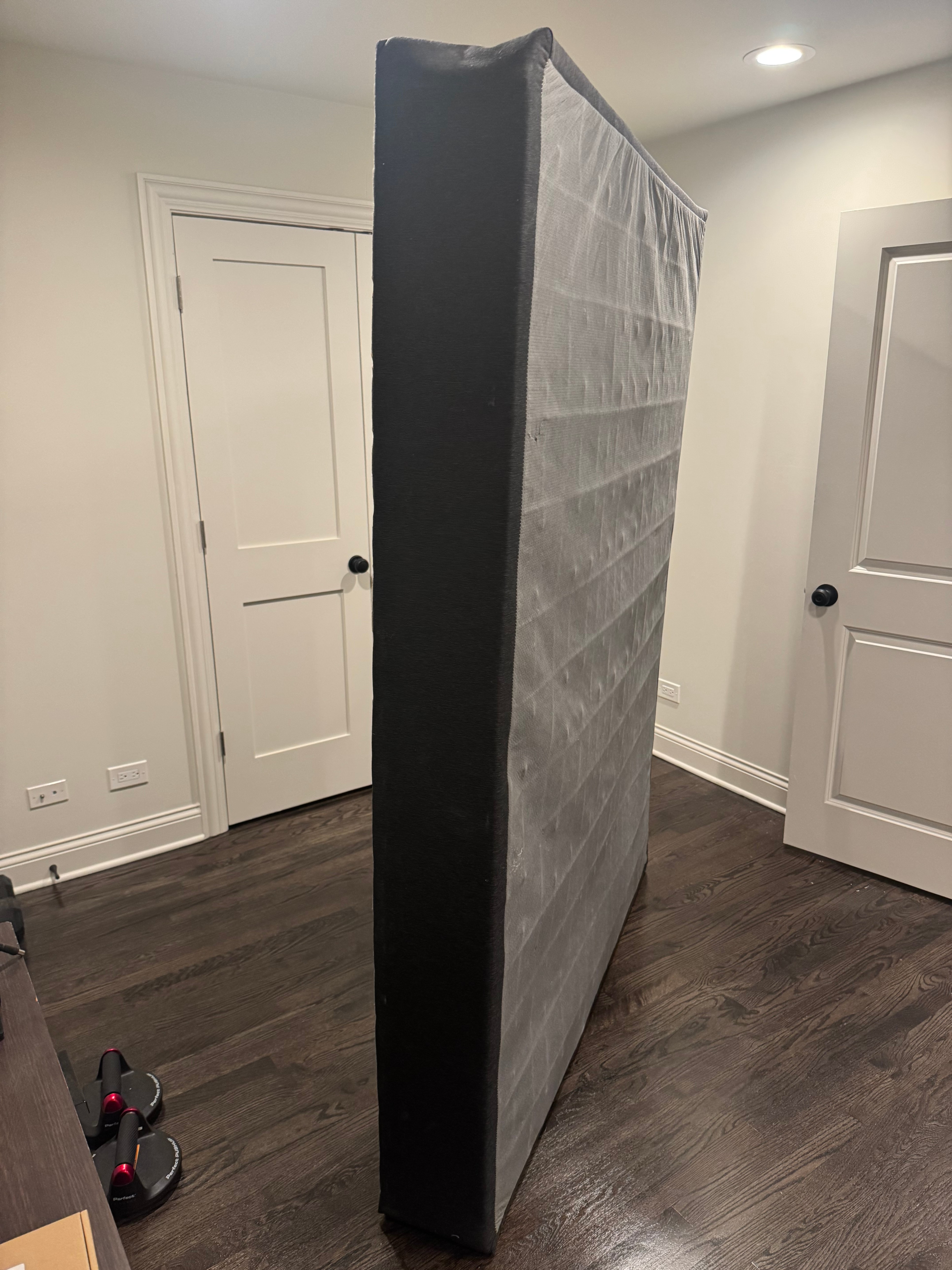Queen Size Box Spring Foundation - photo 2