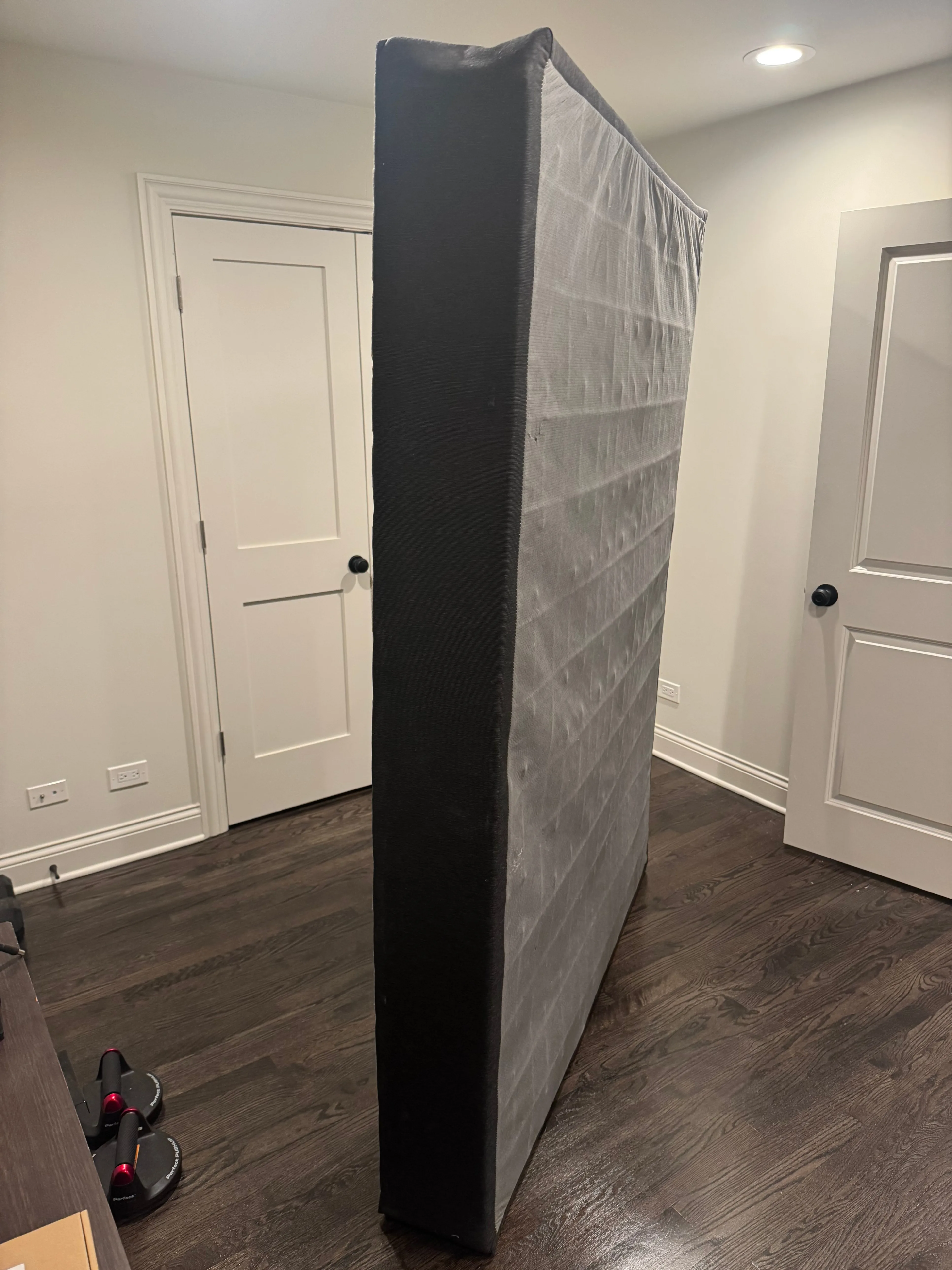Queen Size Box Spring Foundation - photo 2