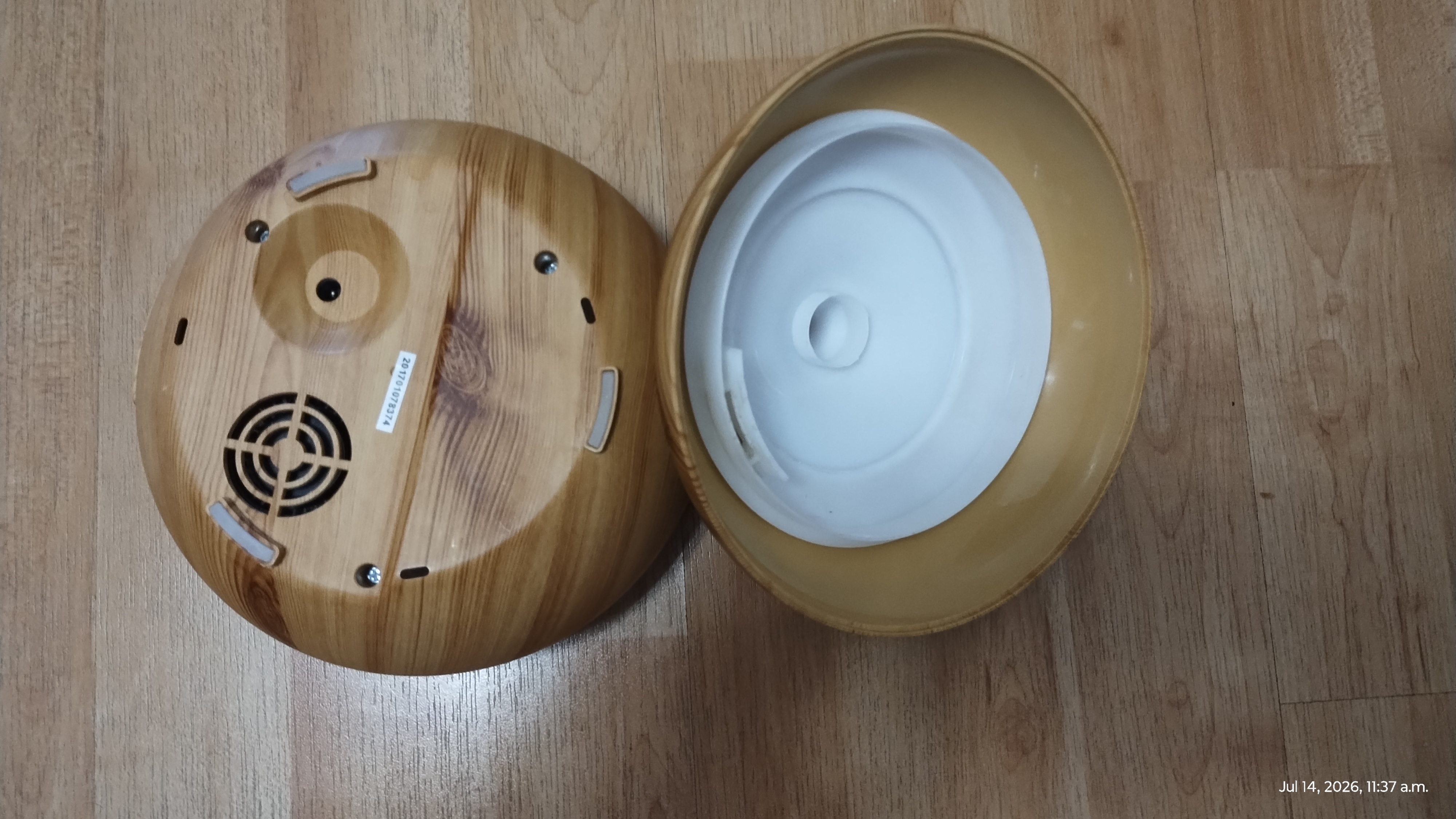 Essential Oil Diffuser - Like New - photo 2