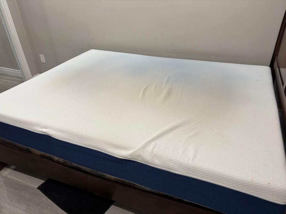Queen Mattress 10 inch - photo 3