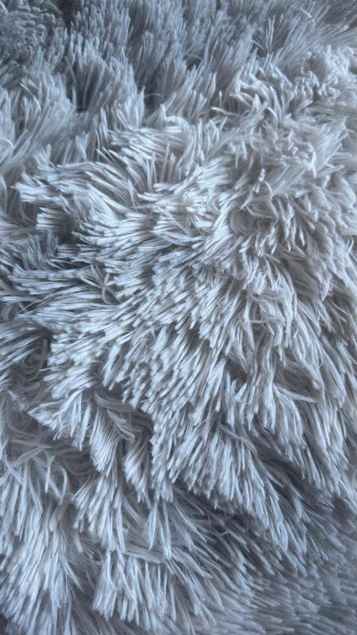 Light Grey Shaggy Area Rug 6x9 feet - photo 2