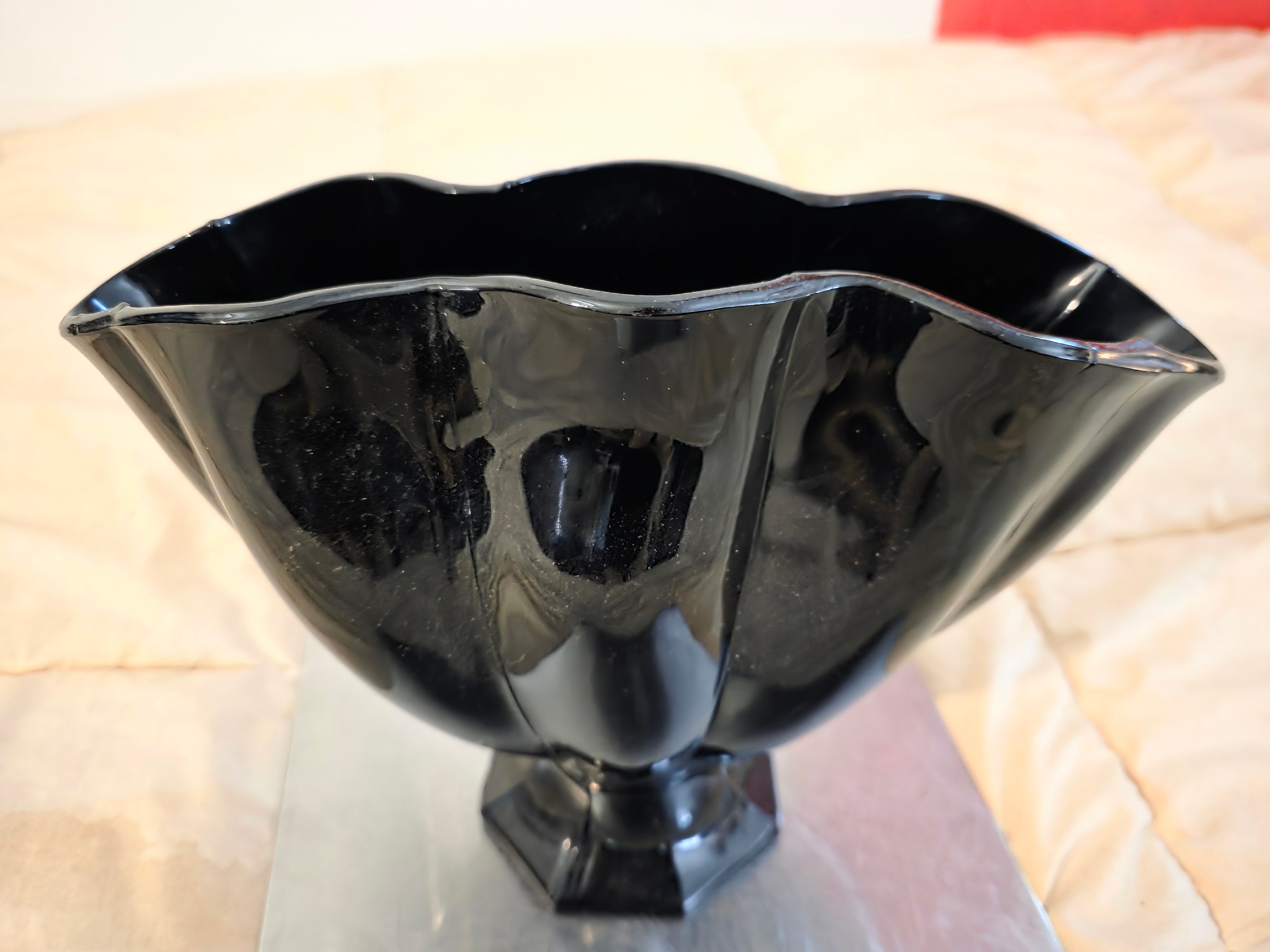 Vintage Black Amethyst Fan Vase