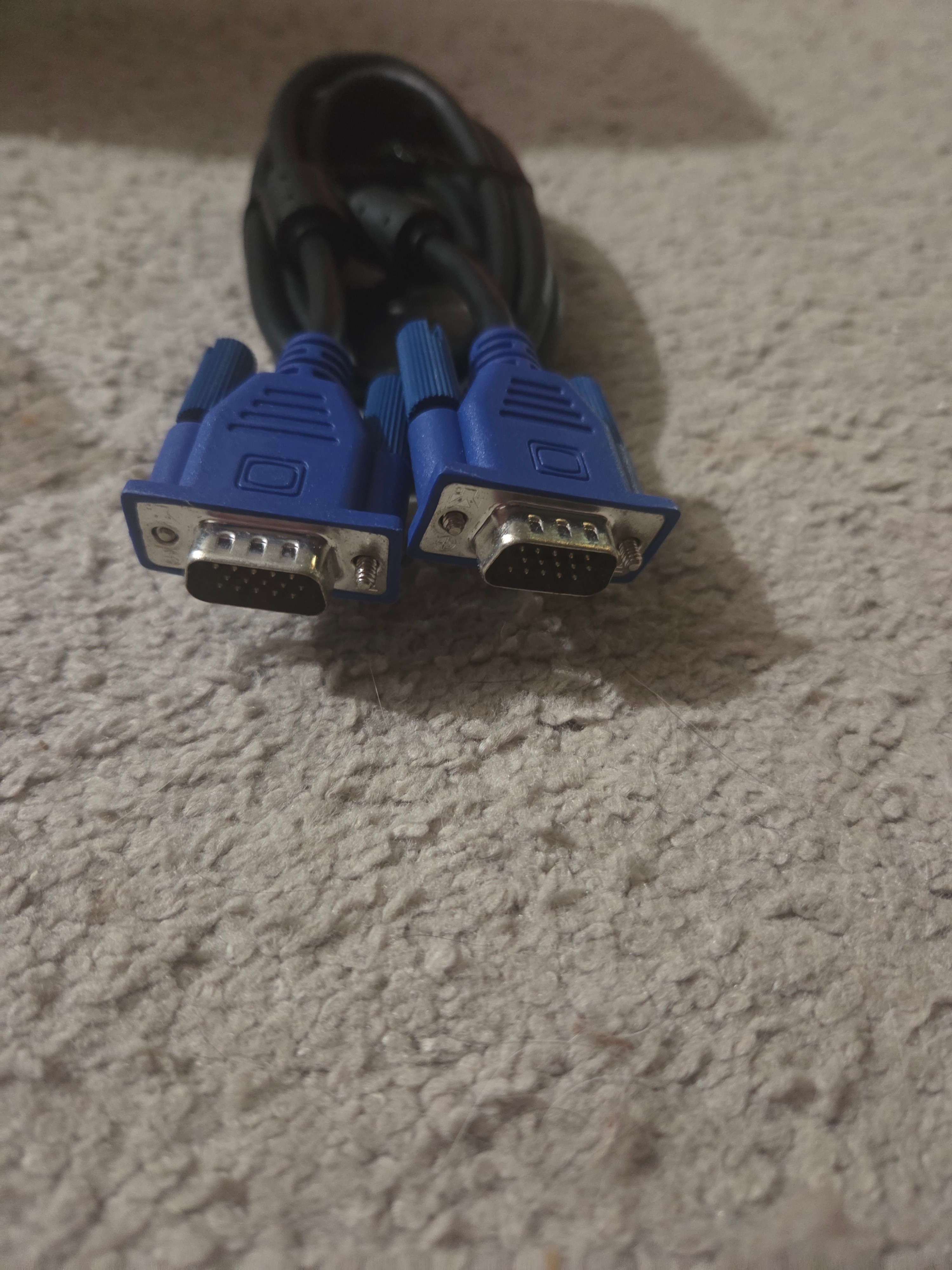 NEW VGA Monitor Cable, 15-Pin Male to Male (w/ Dust Caps) - photo 2