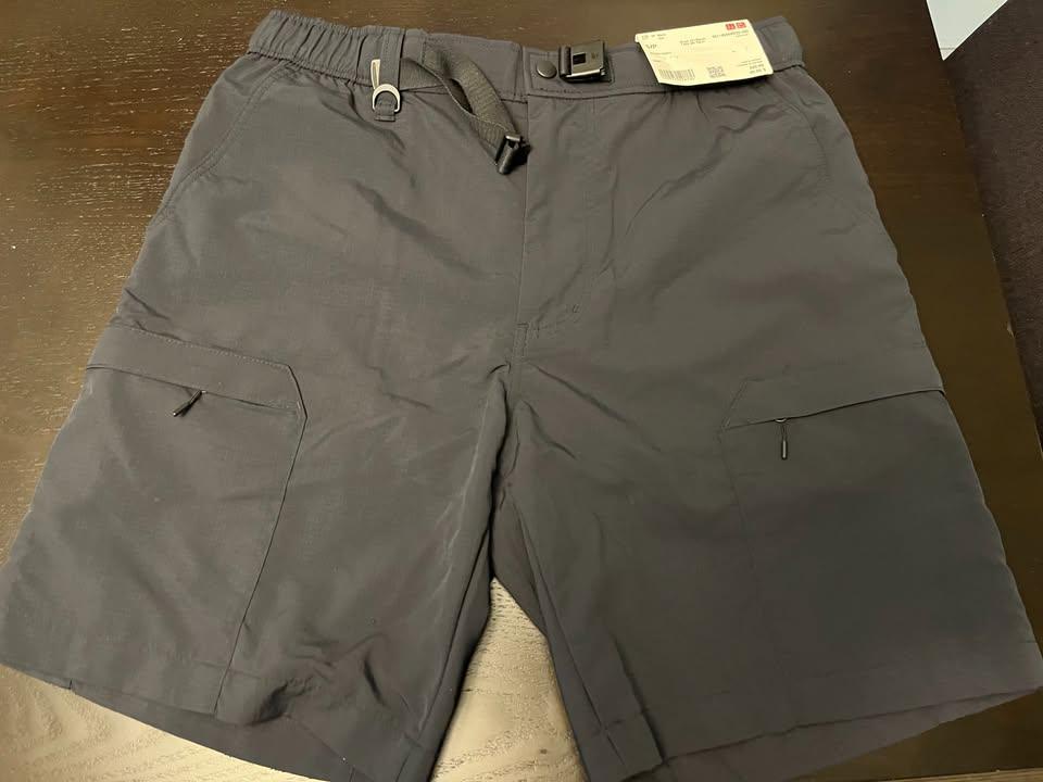 UNIQLO Black Geared Shorts Mens Small