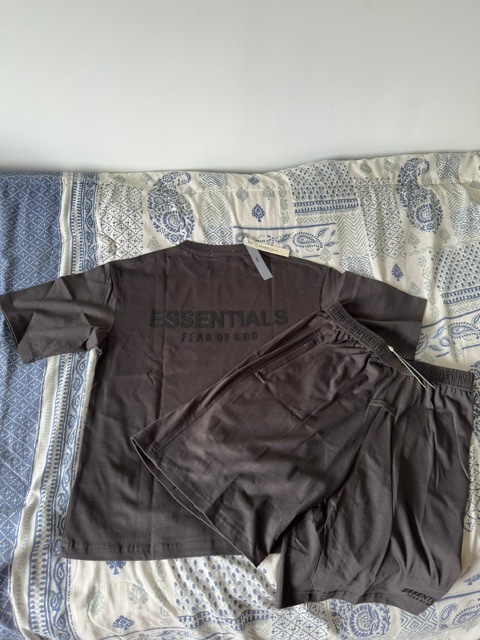 Essentials fear of gods set