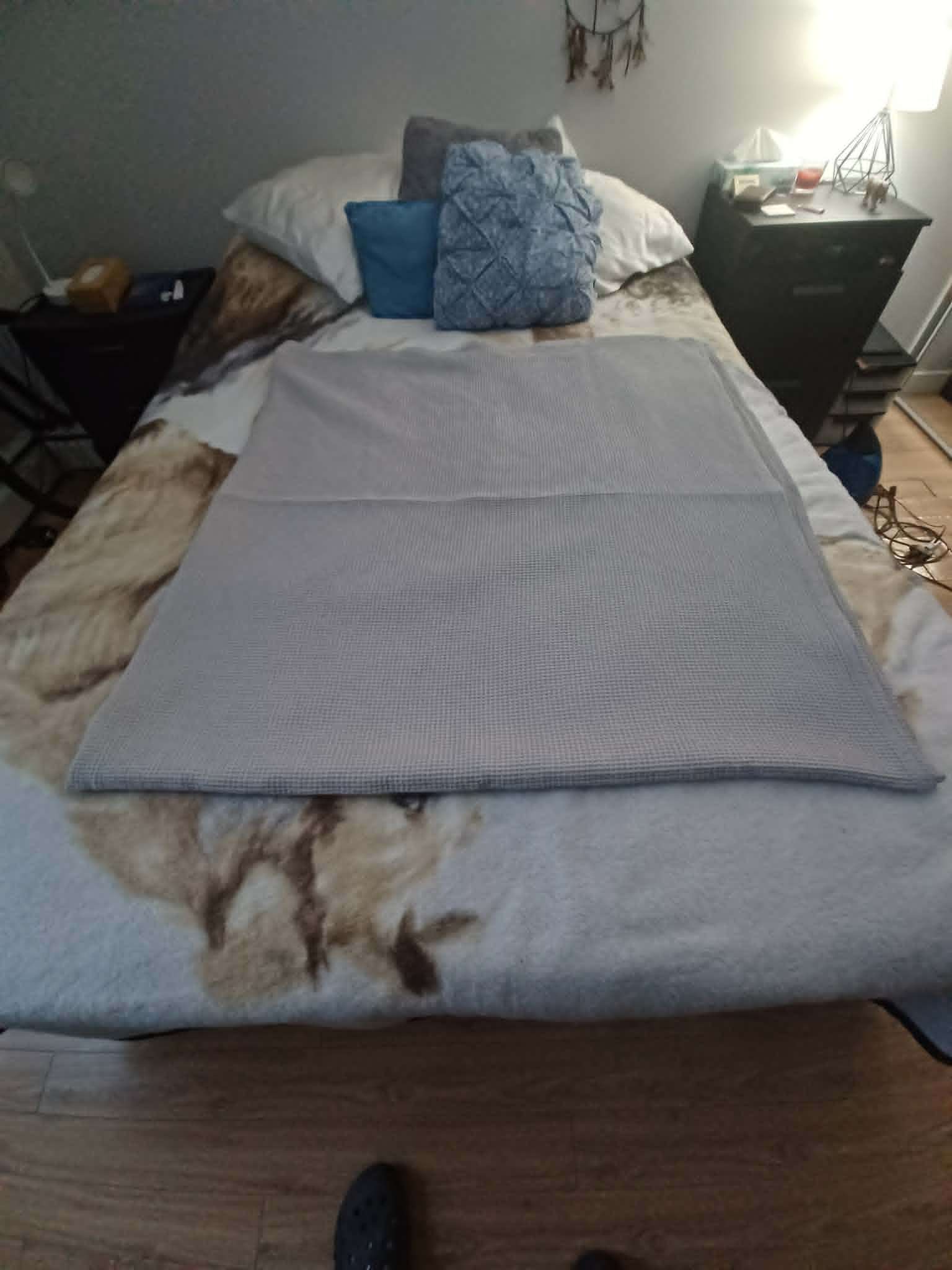Soft Queen Size Bed Comfortable Blanket