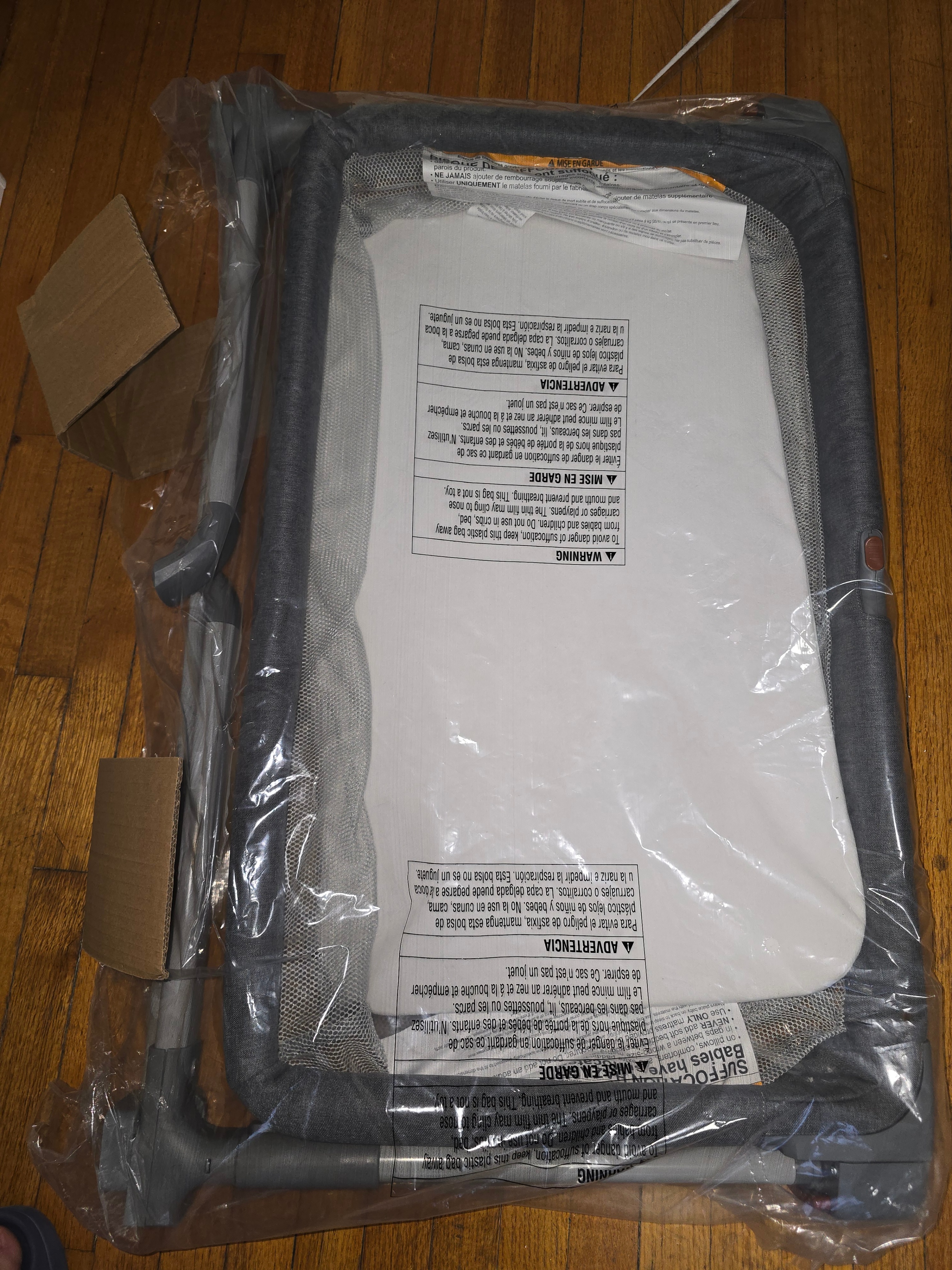 SwaddleMe Beginnings Bassinet Select - new in box - photo 4