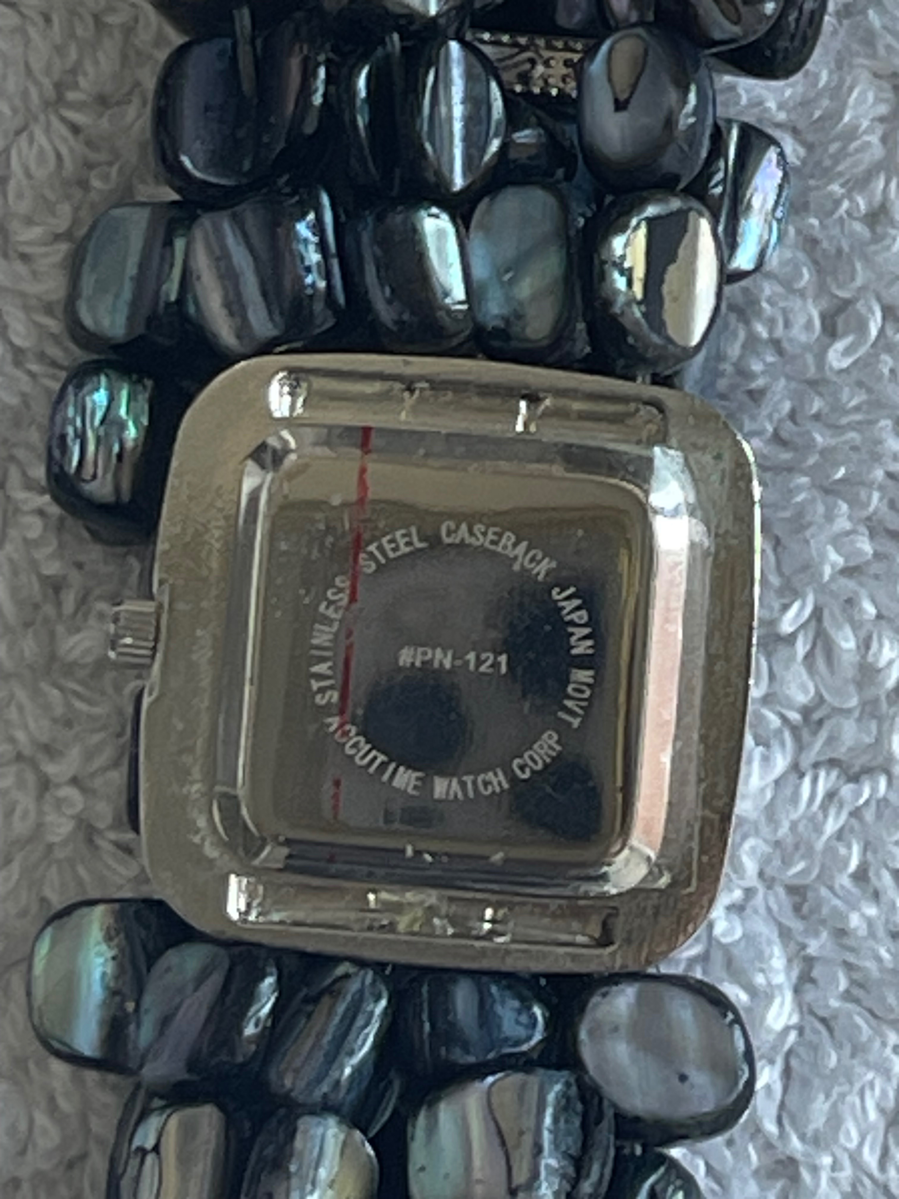 Accutime Abalone Shell Stretch Watch PN-121 (Needs Battery) - photo 4