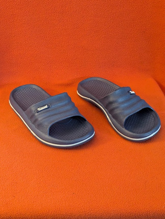 Little Kids size 1 slip-on slide slippers - photo 2