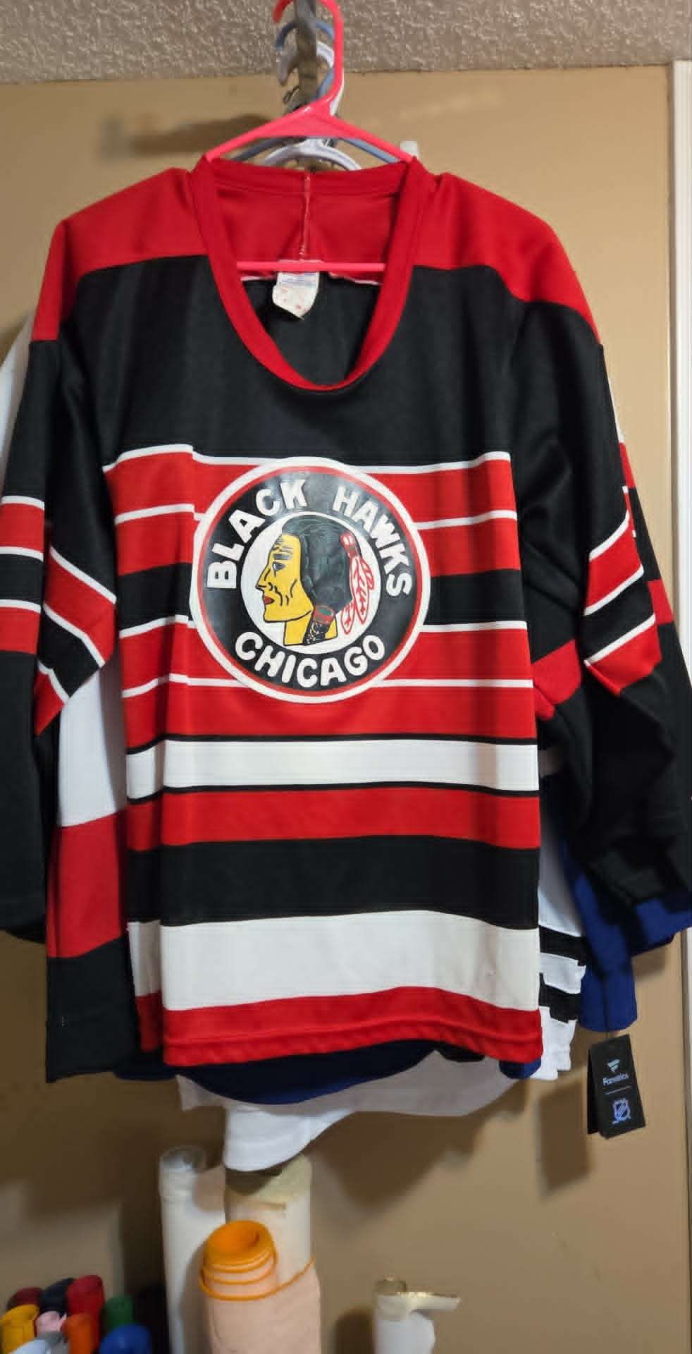 Assorted sport jerseys - photo 3