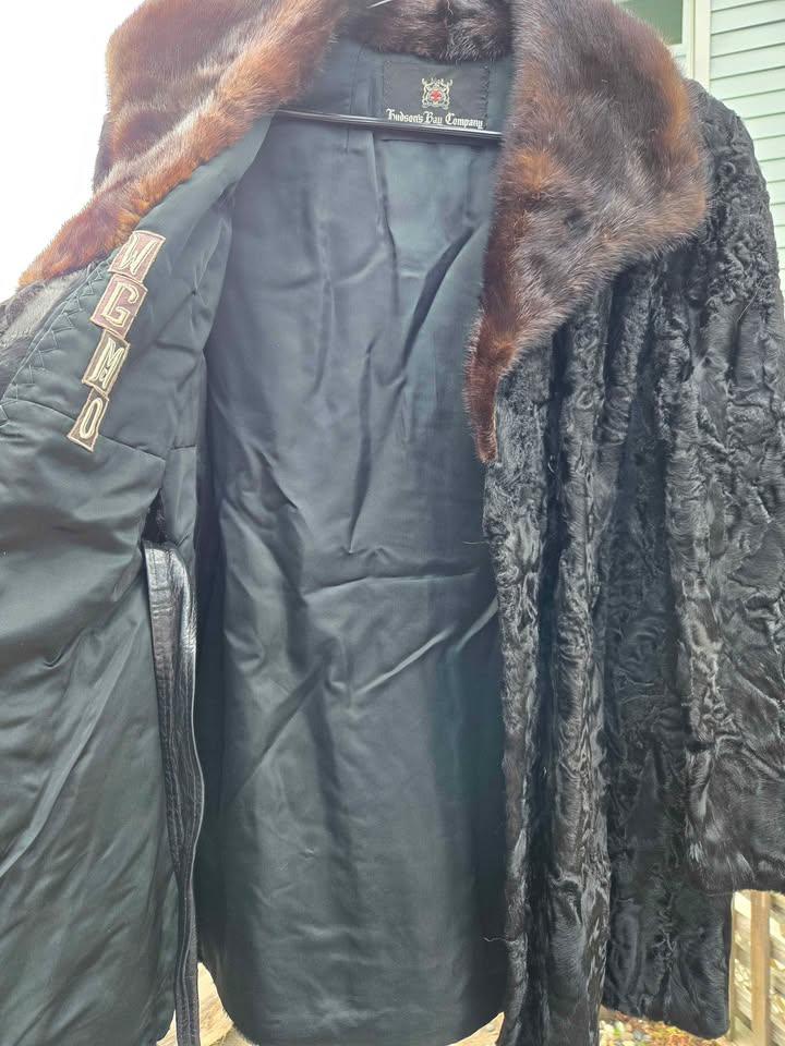 Vintage Men's Hudson's Bay Genuine Fur Coat Size L (approx) - photo 3