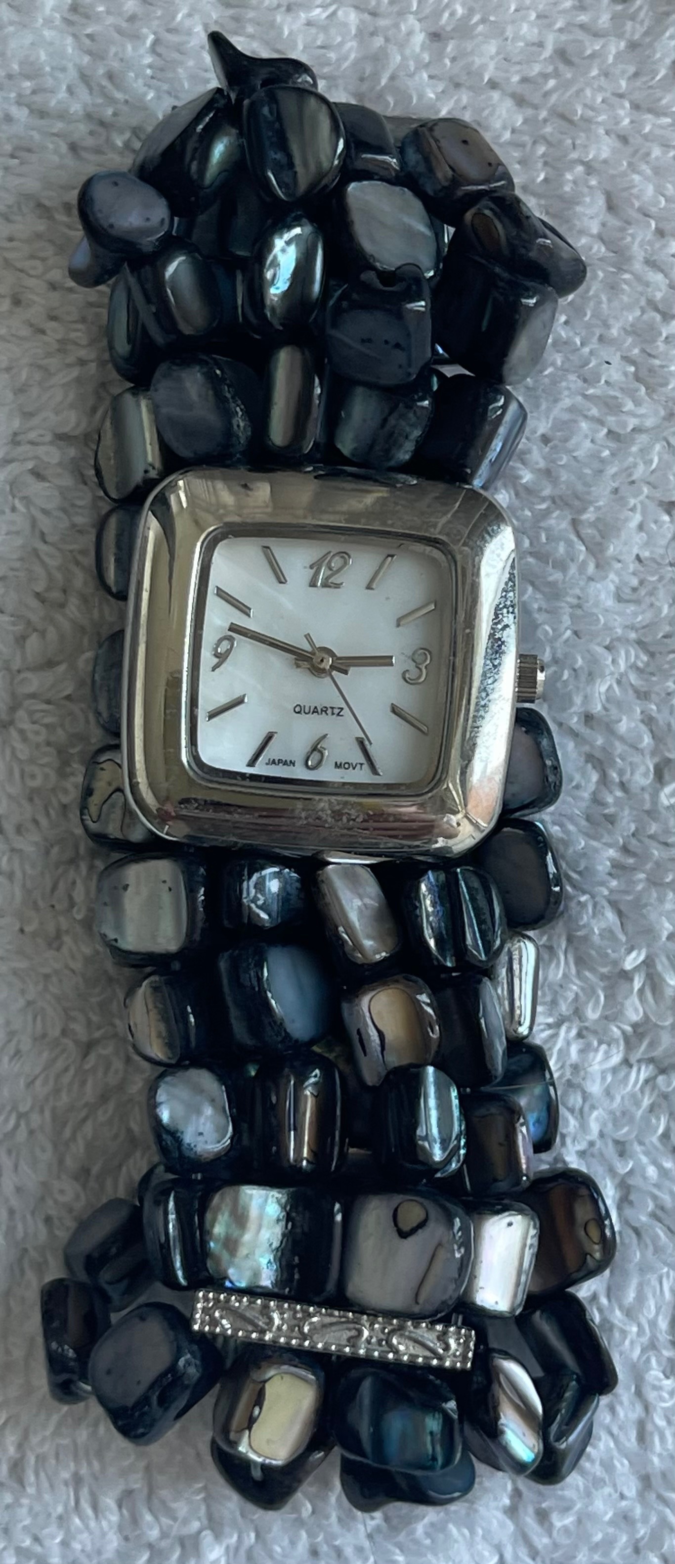 Accutime Abalone Shell Stretch Watch PN-121 (Needs Battery)
