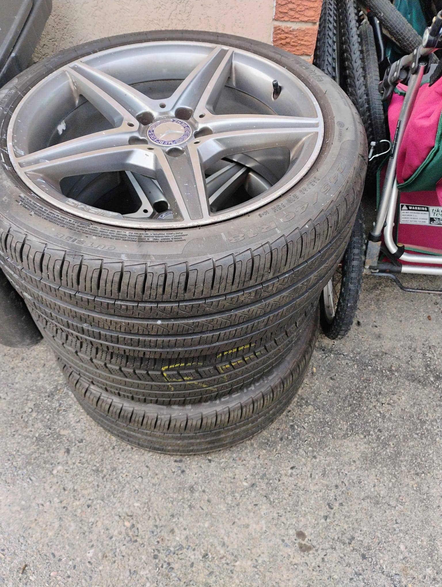Set of 3 - Mercedes 5 Star AMG Aluminum 18" Rims - photo 2