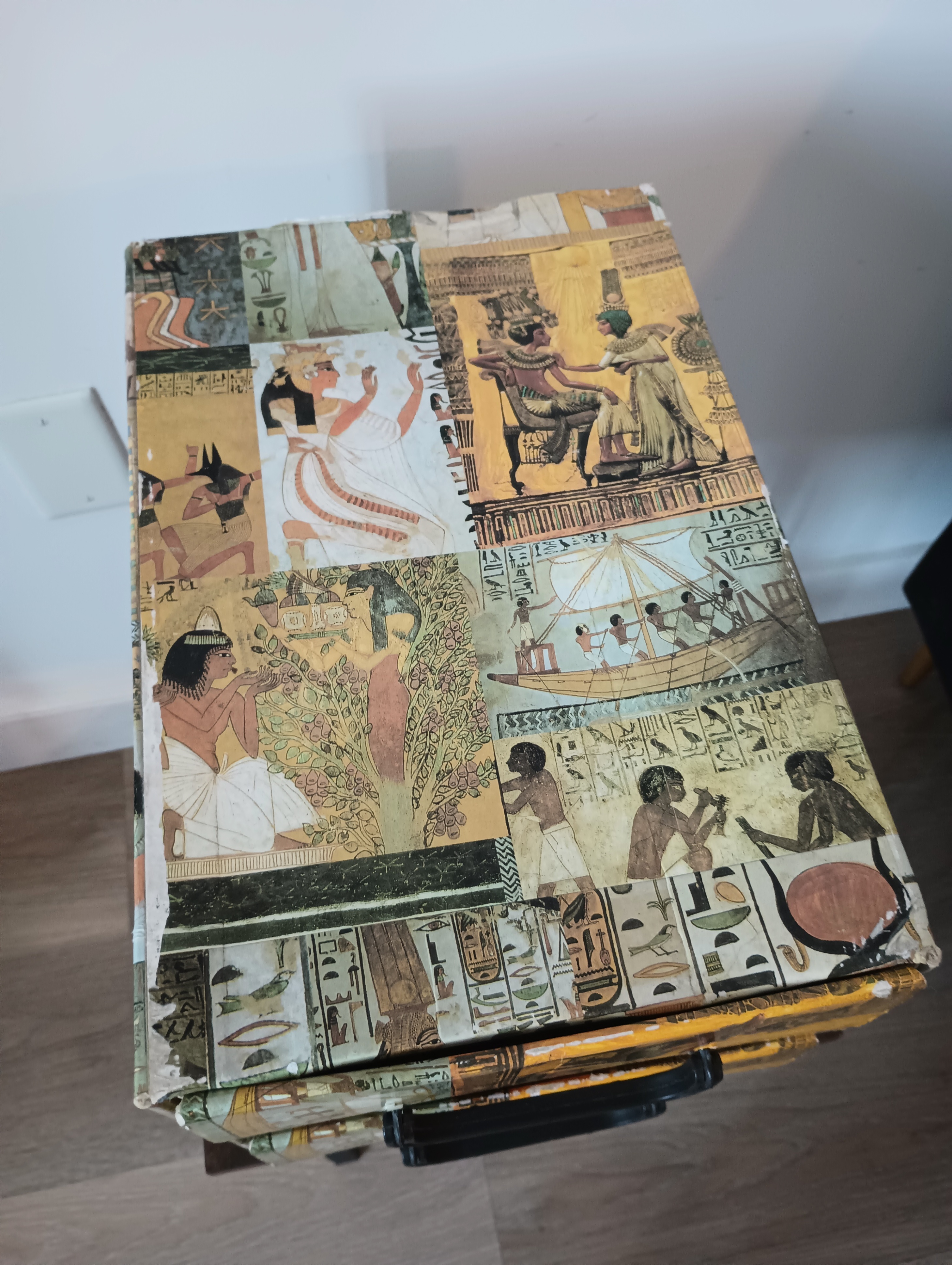 Decorative Storage Cardboard Chest with Egyptian Motif - photo 2