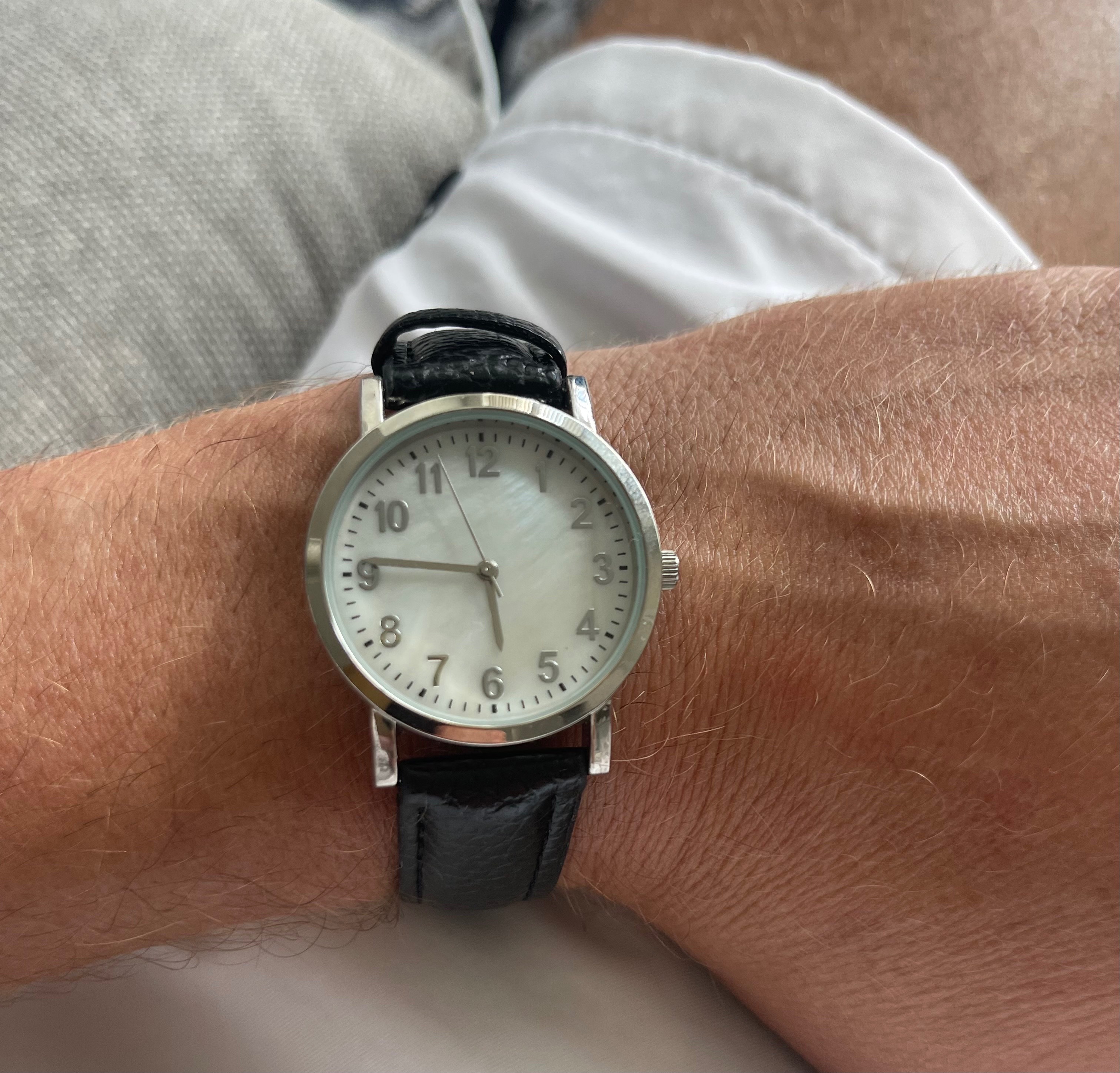 Accutime Mother of Pearl Dial Watch WCCLS53 (Needs Battery)