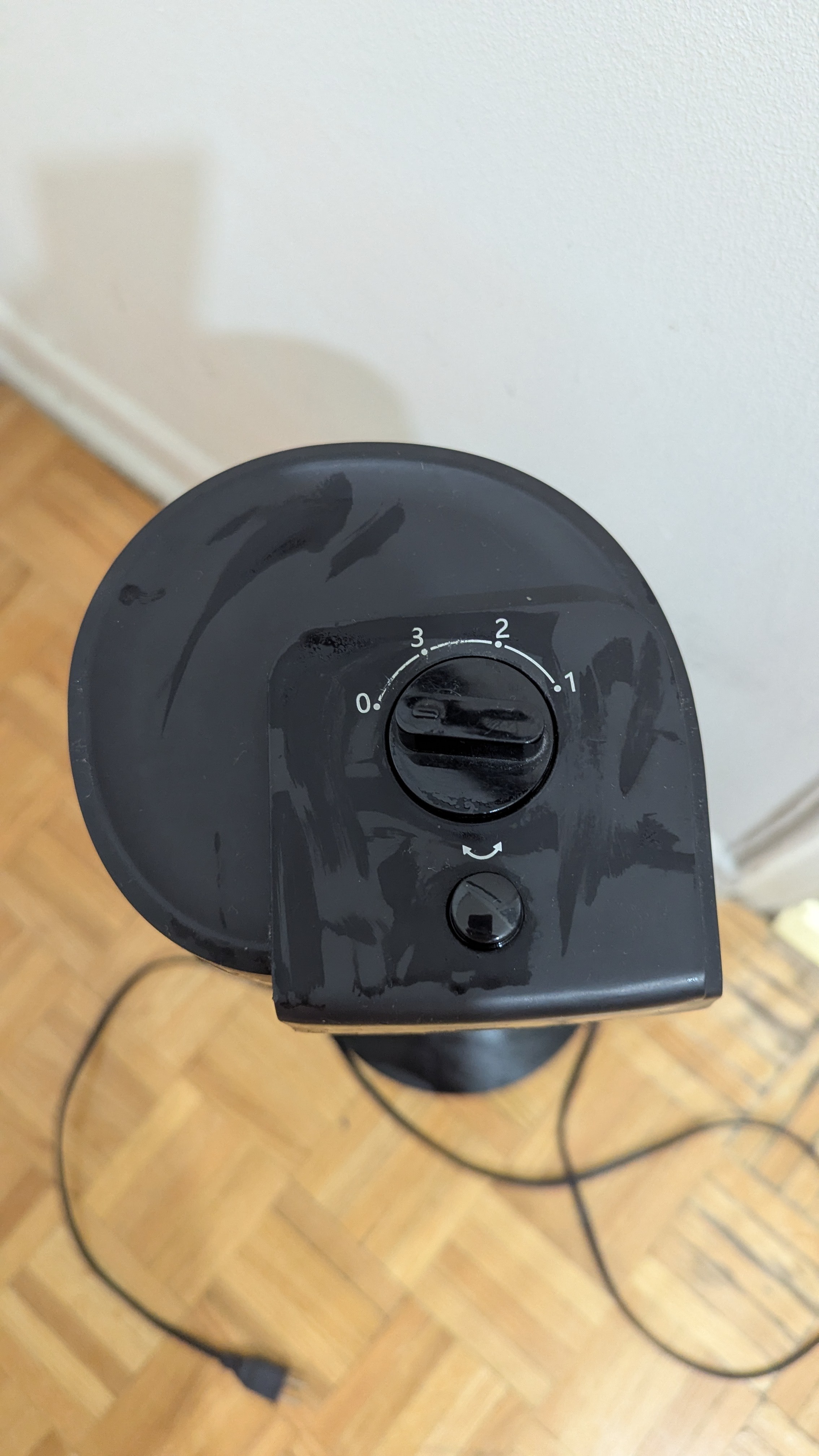 27" Oscillating Tower Fan - photo 2