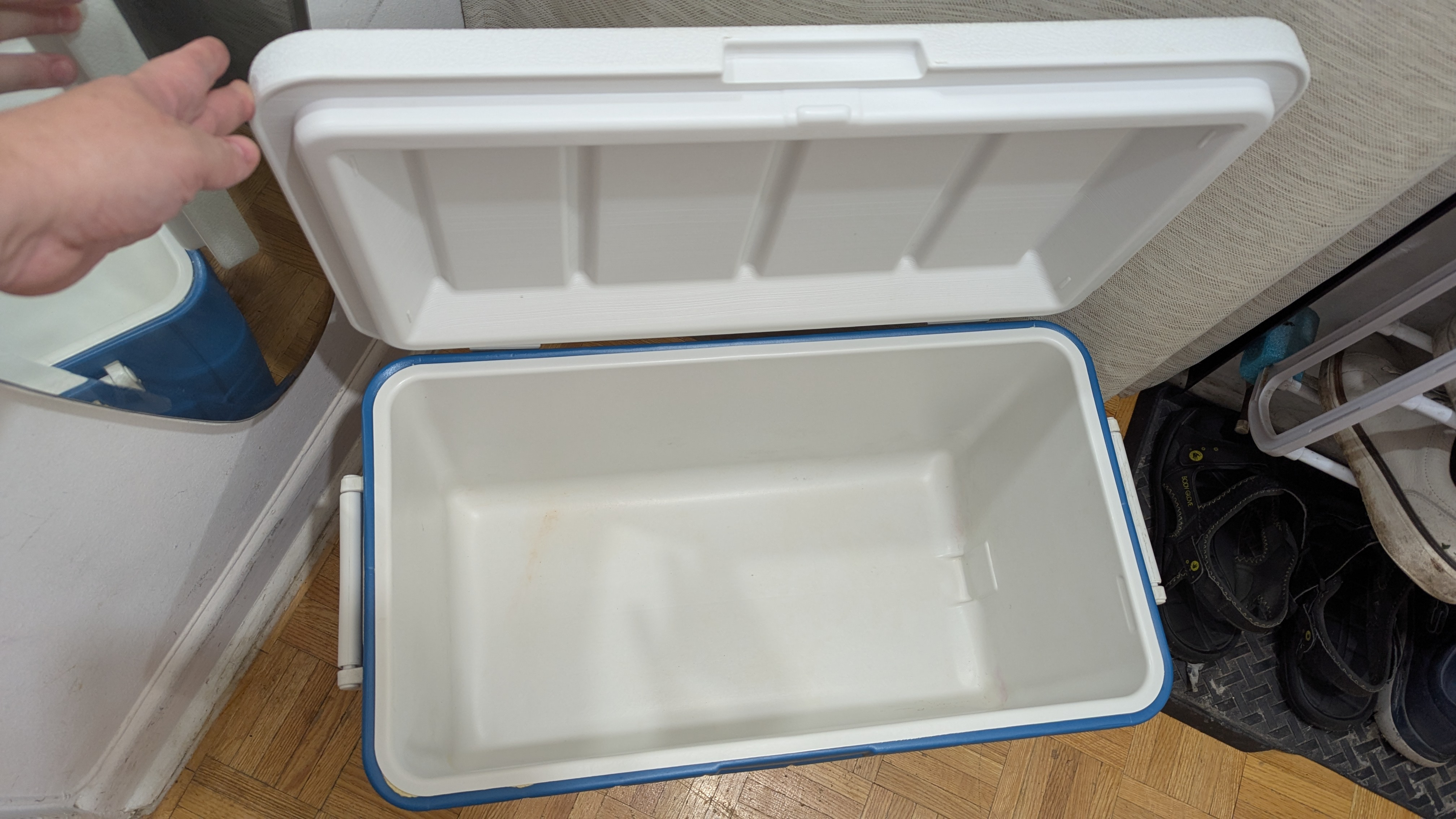 Portable Camping Cooler, 48QT\45.4L Hard Cooler Ice Retention - photo 2