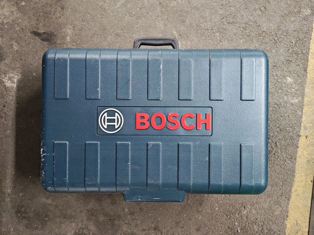 Bosch MRC23EVS Router Combo Kit - photo 4