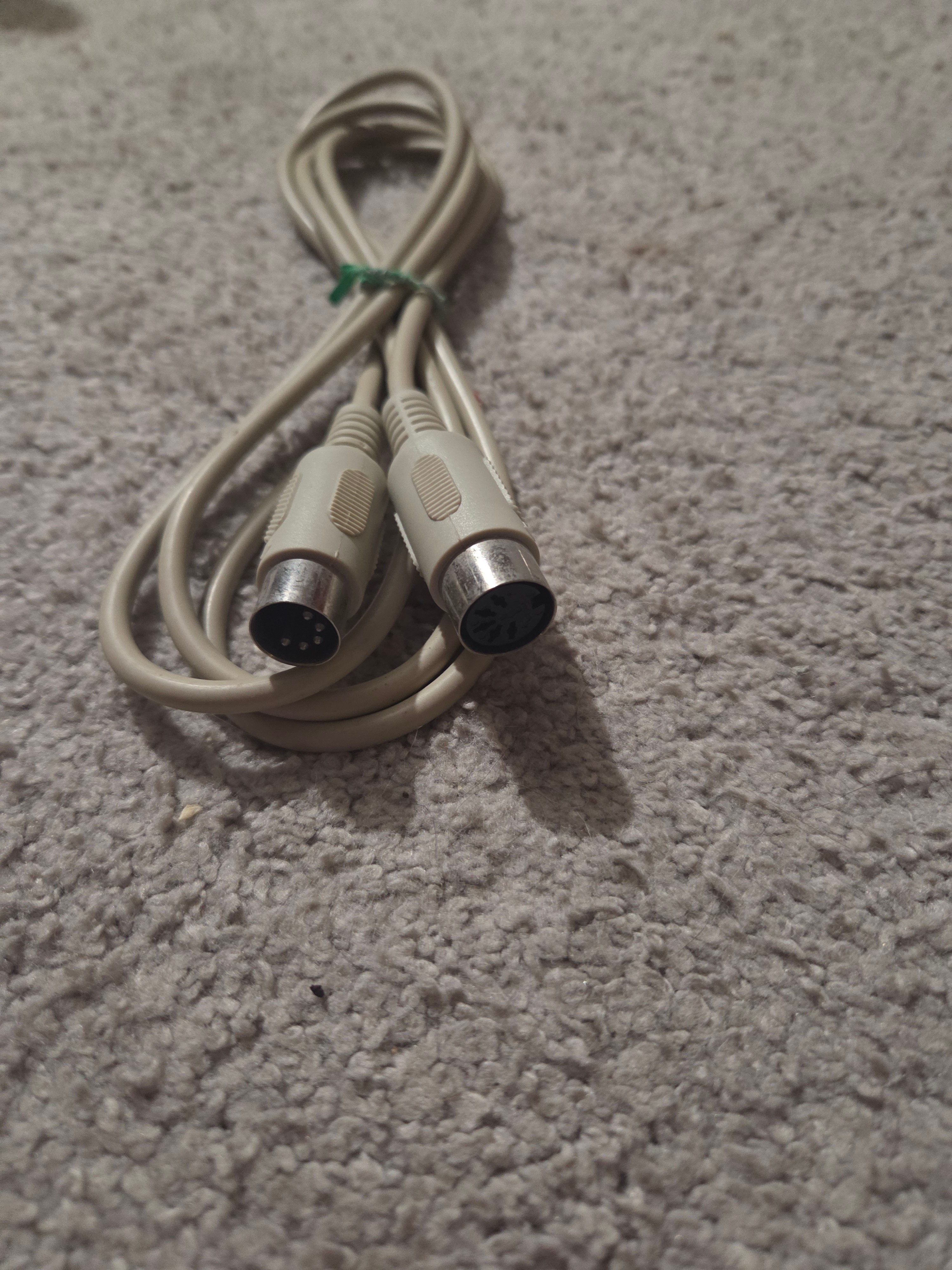 Vintage 5-Pin DIN Extension Cable, MIDI / AT Keyboard Cord