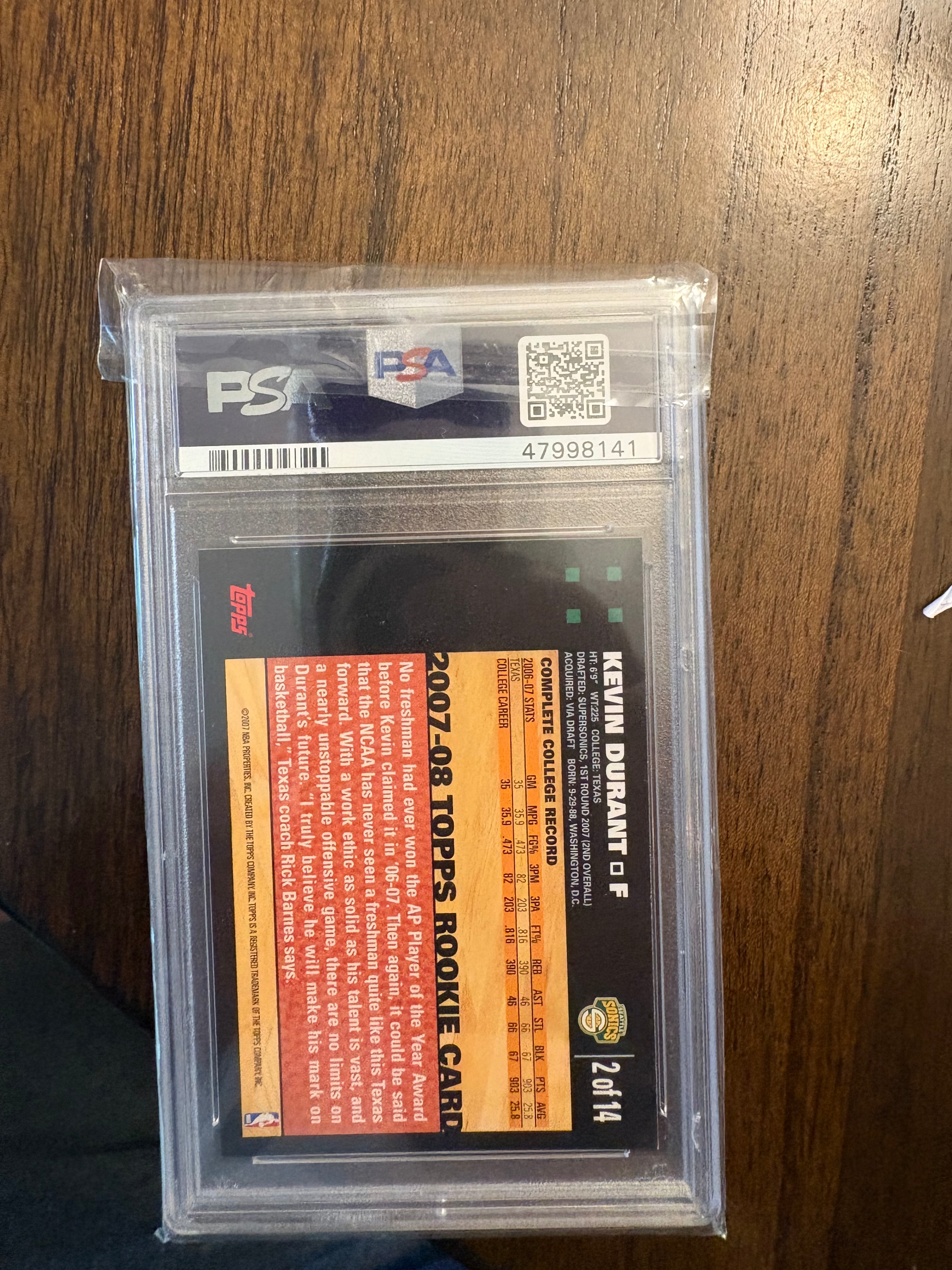 2007 Topps Kevin Durant Rookie Card #2 - PSA Graded Mint 9 - photo 2
