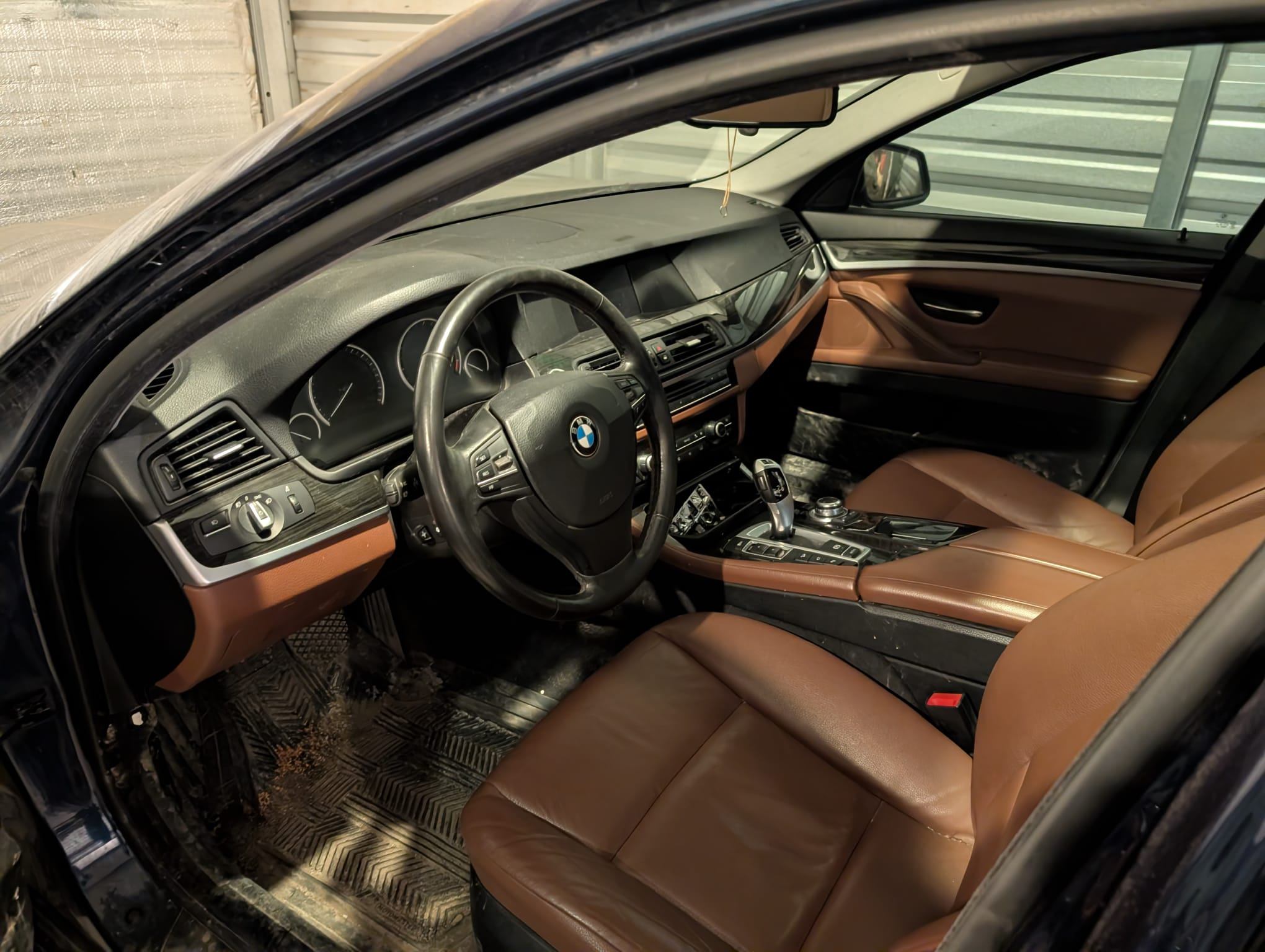 2013 BMW 528i xdrive 5 series f10 partout - photo 2