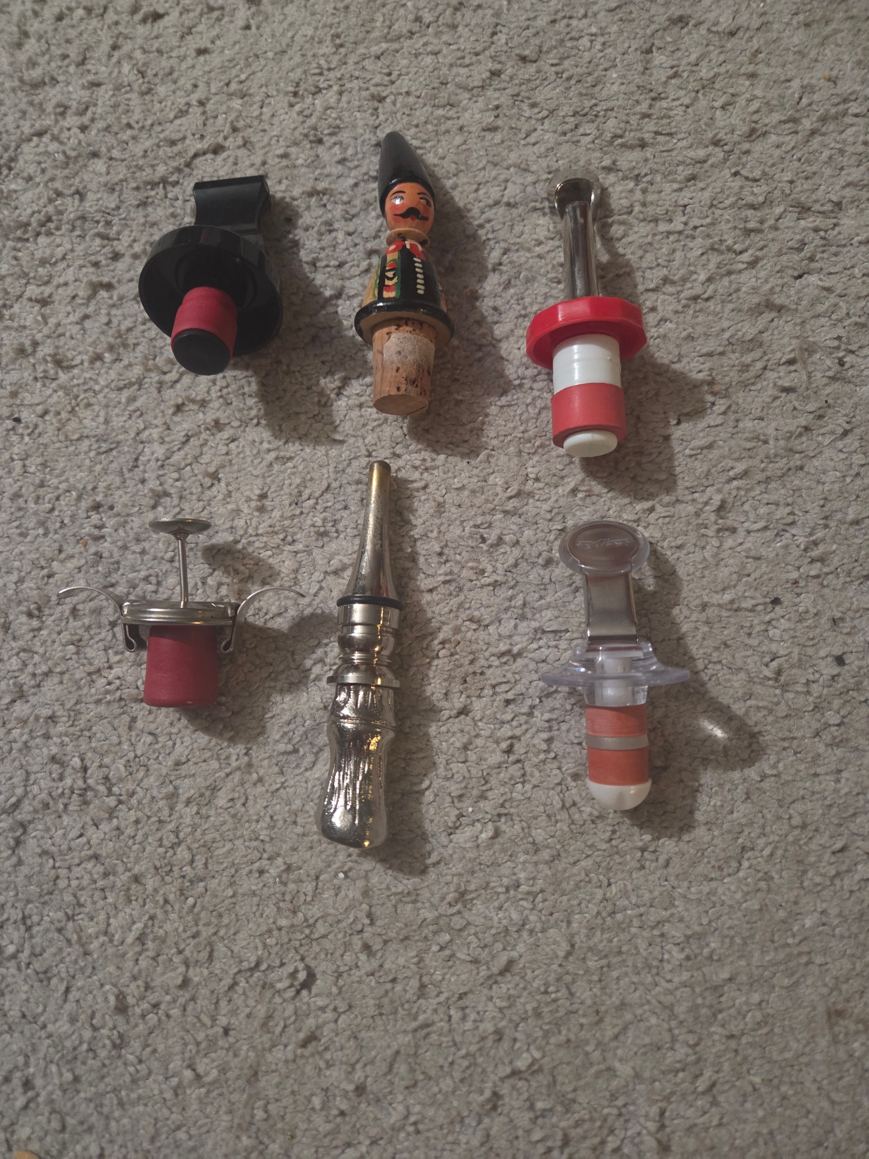 Unique 5pc Assorted Wine & Beverage Bottle Stopper & Pourer Lot