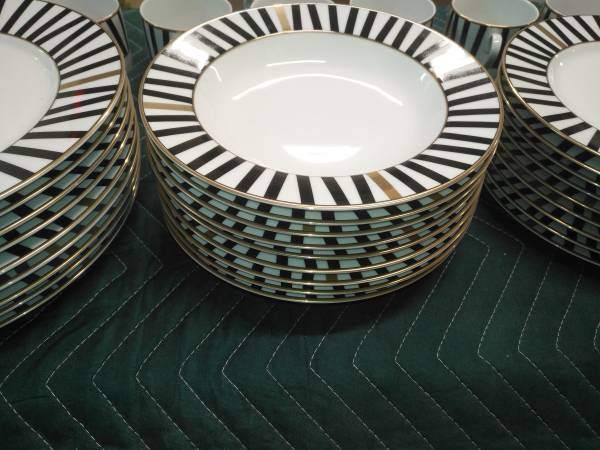 Mikasa dinnerware & service set - photo 5