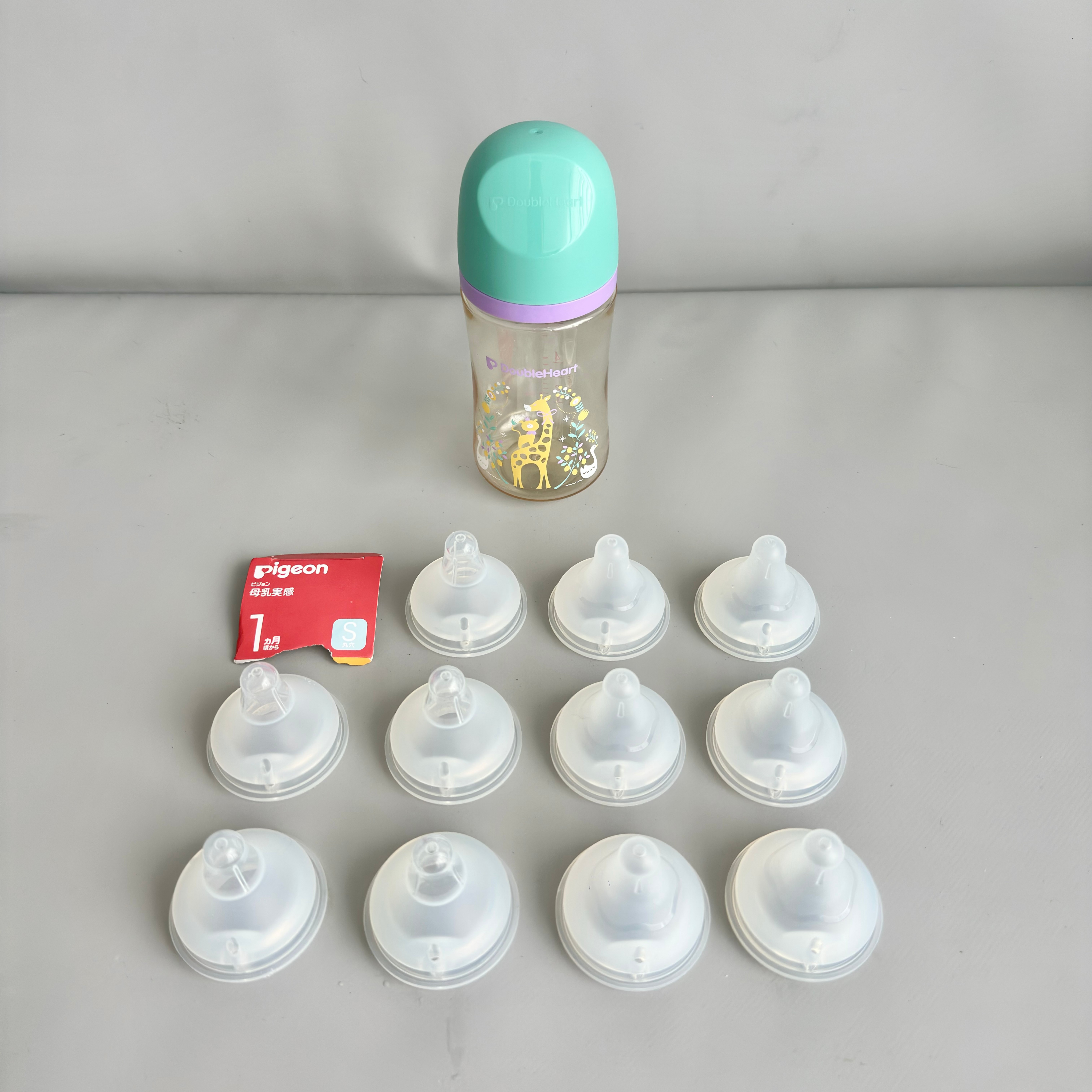 Pigeon Baby Bottle and Silicone Nipples S - 11 pieces
