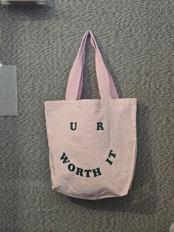 BAN.DO "U R WORTH IT" LIGHT PINK CANVAS TOTE BAG
